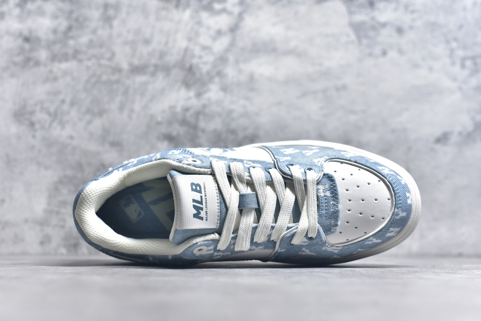 图片[4]-#NY MLB Chunky Liner Embo Monogram 纽约洋基队 增高厚底休闲跑鞋 3ASXV015N50BLS 尺码：35 36 36.5 37.5 38 38.5 39 40 40.5 41 42 42.5 43 44 44.5 45 3.C3-选品中心