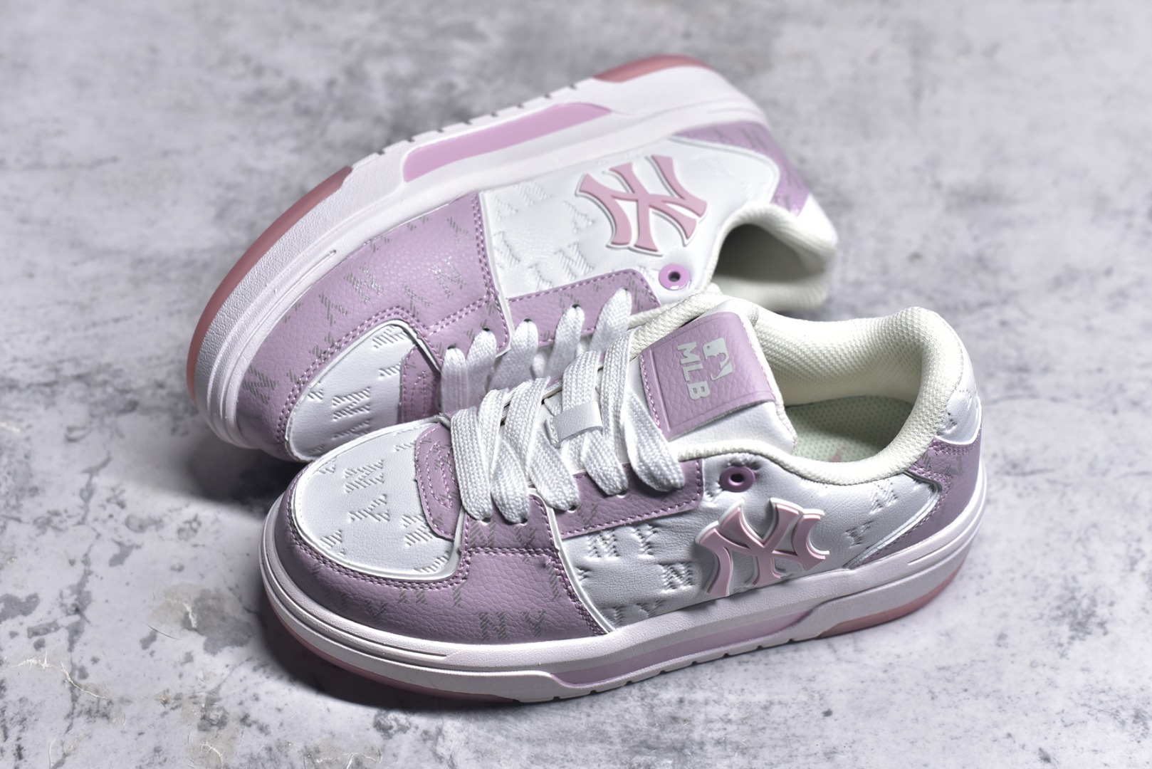 图片[7]-#NY MLB Chunky Liner Embo Monogram 纽约洋基队 增高厚底休闲跑鞋 3ASXM075N50PKS 尺码：35 36 36.5 37.5 38 38.5 39 40 3.C3-选品中心