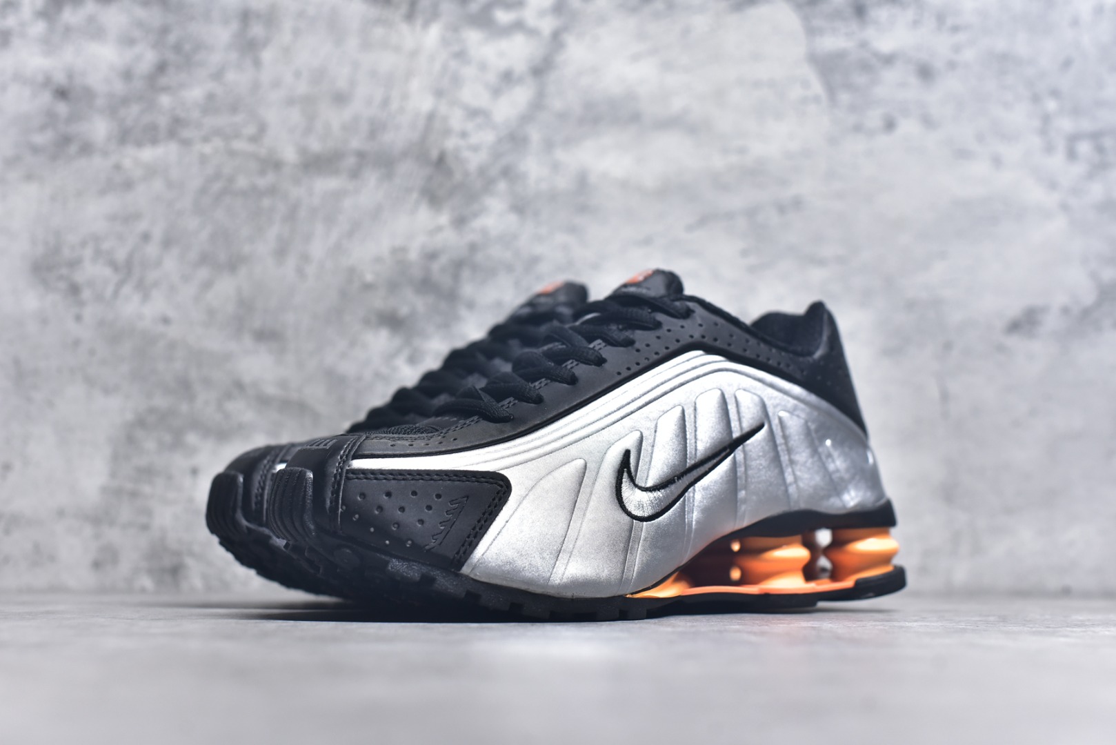 图片[2]-#NIKE SHOX R4系列 耐克 低帮运动休闲气垫运动鞋货号：HQ1988-003 尺码：36 36.5 37.5 38 38.5 39 40 40.5 41 42 42.5 43 44 45-选品中心