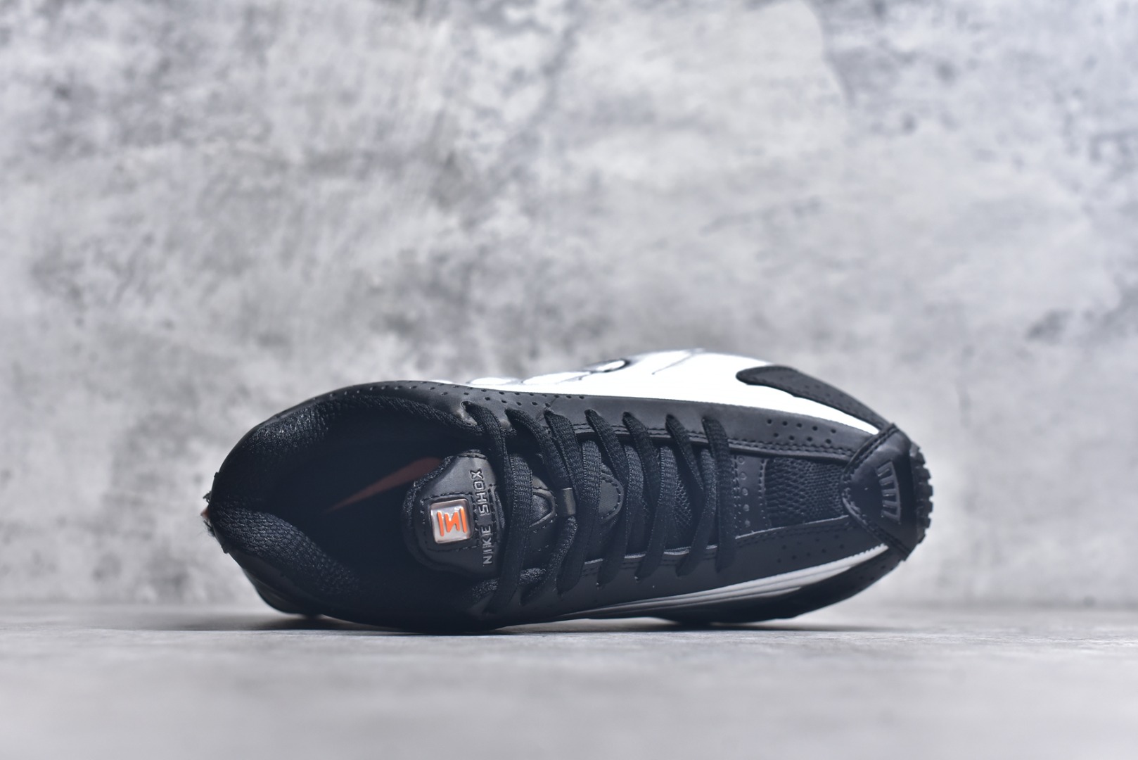 图片[4]-#NIKE SHOX R4系列 耐克 低帮运动休闲气垫运动鞋货号：HQ1988-003 尺码：36 36.5 37.5 38 38.5 39 40 40.5 41 42 42.5 43 44 45-选品中心