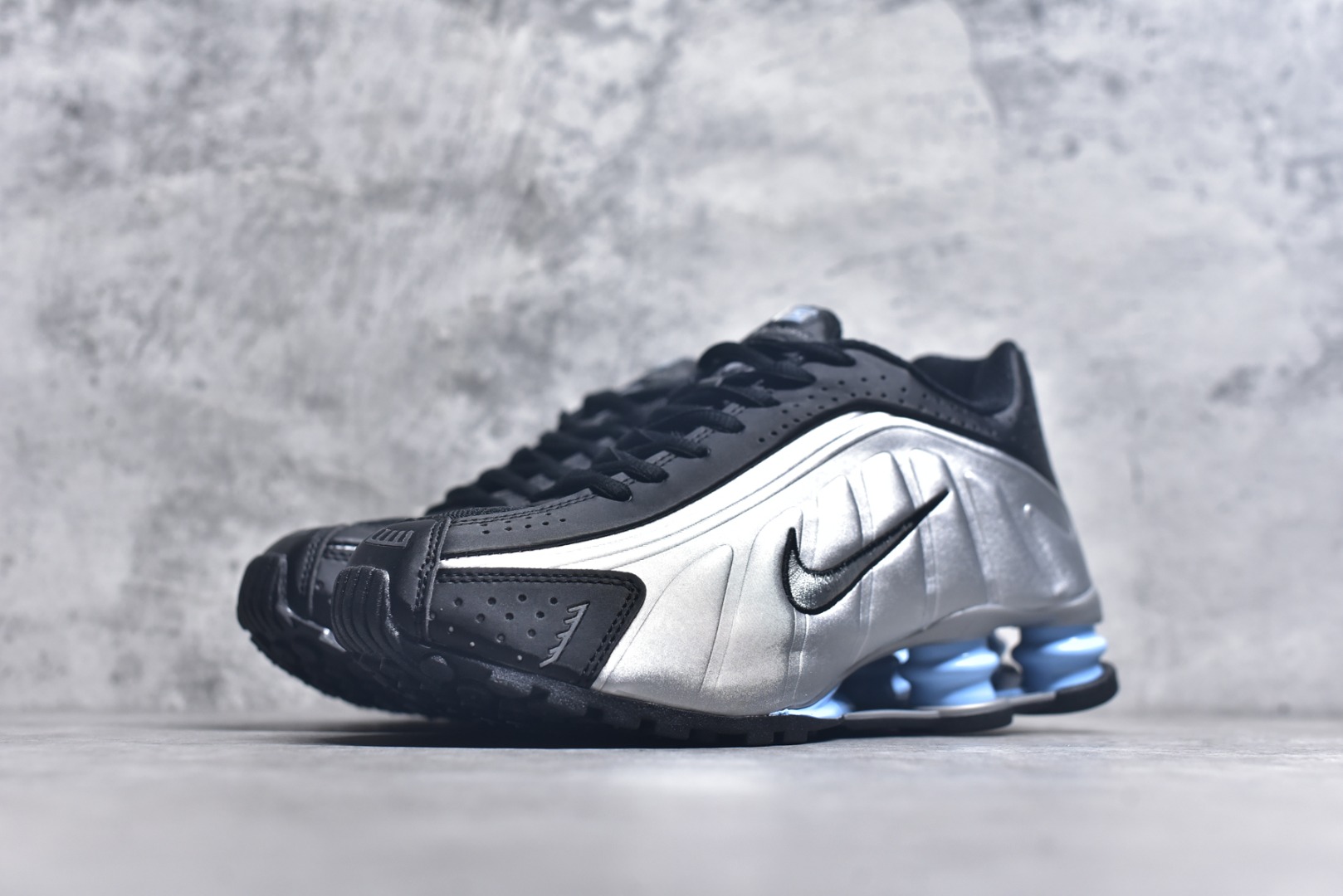 图片[2]-#Nike Shox R4 高科技专利气柱弹簧跑步鞋 子弹 文斯卡特 原厂材质 随意对比任何版本 货号：CW2626 004 尺码：36 36.5 37 38 38.5 39 40 40.5 41 42 42.5 43 44 45-选品中心
