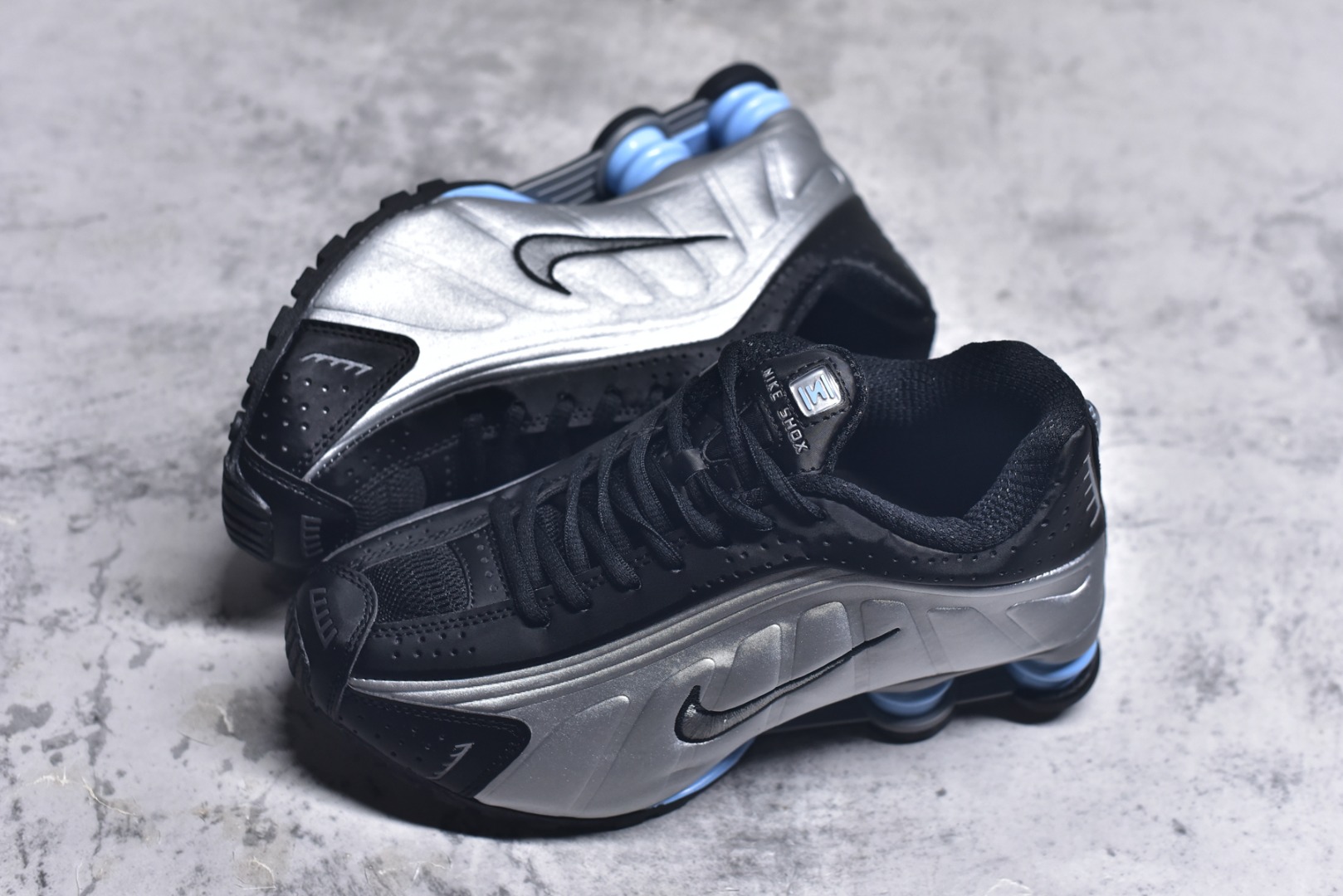 图片[7]-#Nike Shox R4 高科技专利气柱弹簧跑步鞋 子弹 文斯卡特 原厂材质 随意对比任何版本 货号：CW2626 004 尺码：36 36.5 37 38 38.5 39 40 40.5 41 42 42.5 43 44 45-选品中心