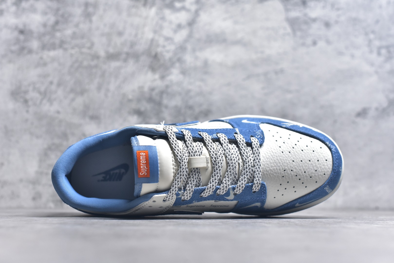 图片[4]-#Nike SB Dunk Low Sup联名 蓝牛仔 周年高端定制 低帮休闲板鞋 SC9207-416 #定制鞋盒 大厂纯原品质出货 超高清洁度 皮料切割干净无任何毛边 细节完美 尺码：36 36.5 37.5 38 36.5 39 40 40.5 41 42 42.5 43 44 44.5 45 9.E5-选品中心