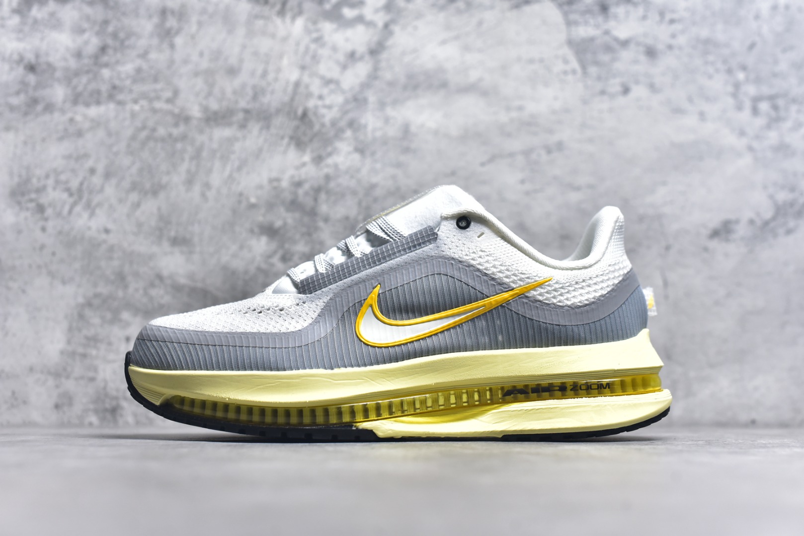 #Nike Air Zoom Pegasus Premium 2011耐克网面气垫跑鞋 HQ2592-010 尺码：36 37.5 38 39 40 41 42 43 44 45-选品中心
