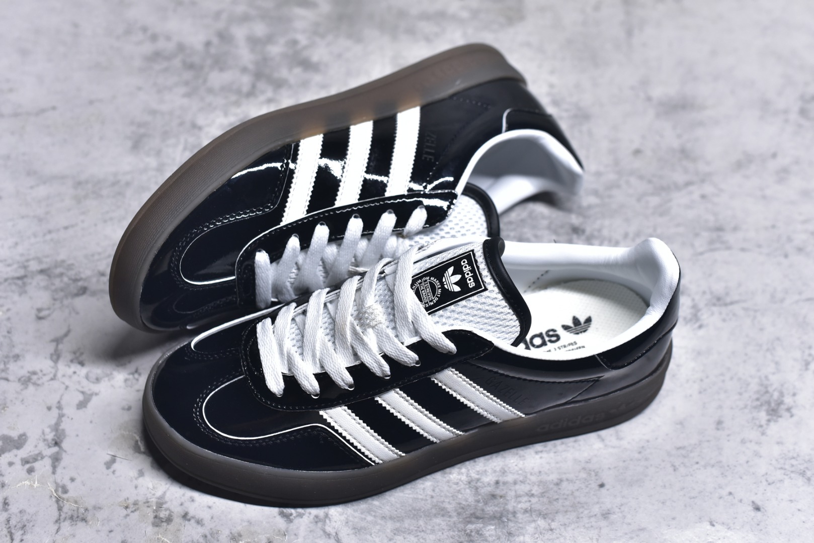 图片[7]-#AD Gazelle Indoor Trainers 羚羊内训系列低帮复古百搭休闲运动德训风板鞋 JQ8124 90年代经典的复刻版！自60年代以足球训练鞋面世以来,Gazelle就以其经典设计席卷全球。1991年版本的复刻,再造经典Gazelle。采用皮革打造,搭配浊色细节,让这款经典更加简约。尺码：35.5-45-选品中心