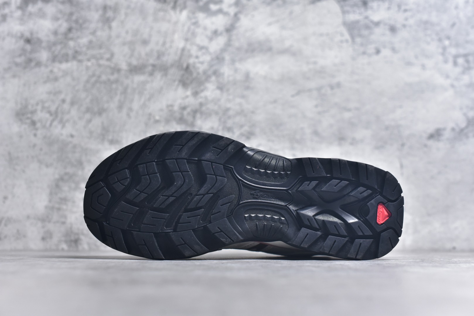 图片[6]-#Salomon XT-QUEST ADV 萨洛蒙潮流越野机能户外功能鞋 纯原外贸平台特供订单 耗时半年巨作 全套原纸板楦头开发 原厂特供网布配套加持 确保原汁原味 完美呈现版型 原档数据独家私模五层组合大底 男女鞋同步官方开发至46.5 原装Ortholite轻量化鞋垫 中底布带钢印编号 原厂TPU锁扣 进口港宝加持 后跟自然饱满 还原公司包裹性 基于 SALOMON 初代 XT 鞋身造型并搭载 4D ADVANCED CHASSIS™ 大底打造而成 为这款 XT-QUEST 带来了多项足部控制与保护等功能性 如在运动过程中控制左右晃动的过程而提高稳定性、改善长途越野过程中足中到足尖的过渡、提高感知岩石的精确度以抵抗尖锐物体对脚底的伤害以及采用动态缓冲来增强穿着舒适感 从而减轻疲劳感 使 XT-QUEST 成为一双舒适且安全的户外之履 尺码：36 36.5 37.5 38 38.5 39 40 40.5 41 42 42.5 43 44 44.5 45-选品中心