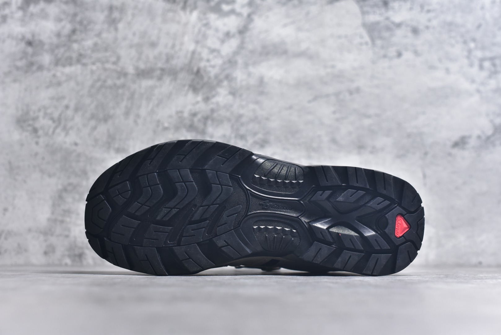 图片[6]-#Salomon XT-QUEST ADV 萨洛蒙潮流越野机能户外功能鞋 纯原外贸平台特供订单 耗时半年巨作 全套原纸板楦头开发 原厂特供网布配套加持 确保原汁原味 完美呈现版型 原档数据独家私模五层组合大底 男女鞋同步官方开发至46.5 原装Ortholite轻量化鞋垫 中底布带钢印编号 原厂TPU锁扣 进口港宝加持 后跟自然饱满 还原公司包裹性 基于 SALOMON 初代 XT 鞋身造型并搭载 4D ADVANCED CHASSIS™ 大底打造而成 为这款 XT-QUEST 带来了多项足部控制与保护等功能性 如在运动过程中控制左右晃动的过程而提高稳定性、改善长途越野过程中足中到足尖的过渡、提高感知岩石的精确度以抵抗尖锐物体对脚底的伤害以及采用动态缓冲来增强穿着舒适感 从而减轻疲劳感 使 XT-QUEST 成为一双舒适且安全的户外之履 尺码：36 36.5 37.5 38 38.5 39 40 40.5 41 42 42.5 43 44 44.5 45-选品中心