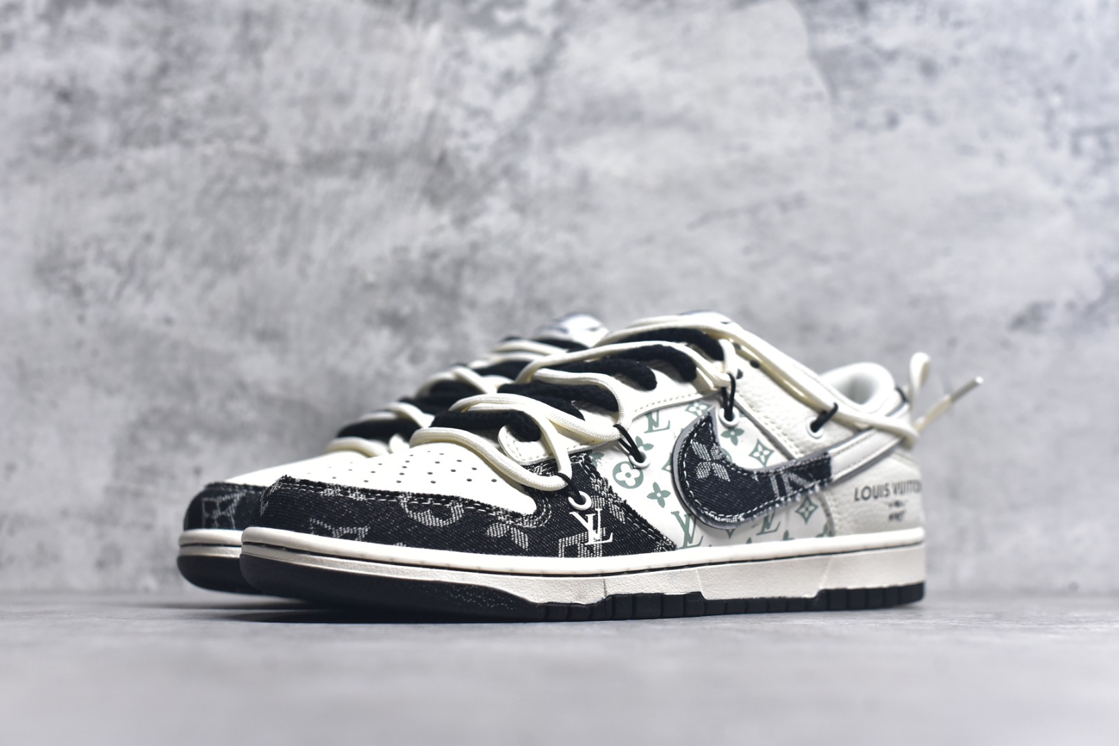 图片[2]-#Nike SB Dunk Low LV联名 绑带织布黑白勾 周年高端定制 低帮休闲板鞋 YX5066-338 #定制鞋盒 大厂纯原品质出货 超高清洁度 皮料切割干净无任何毛边 细节完美 尺码：36 36.5 37.5 38 36.5 39 40 40.5 41 42 42.5 43 44 44.5 45 9.E5-选品中心