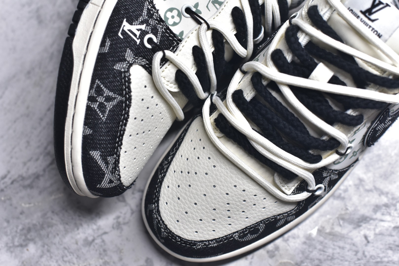 图片[8]-#Nike SB Dunk Low LV联名 绑带织布黑白勾 周年高端定制 低帮休闲板鞋 YX5066-338 #定制鞋盒 大厂纯原品质出货 超高清洁度 皮料切割干净无任何毛边 细节完美 尺码：36 36.5 37.5 38 36.5 39 40 40.5 41 42 42.5 43 44 44.5 45 9.E5-选品中心