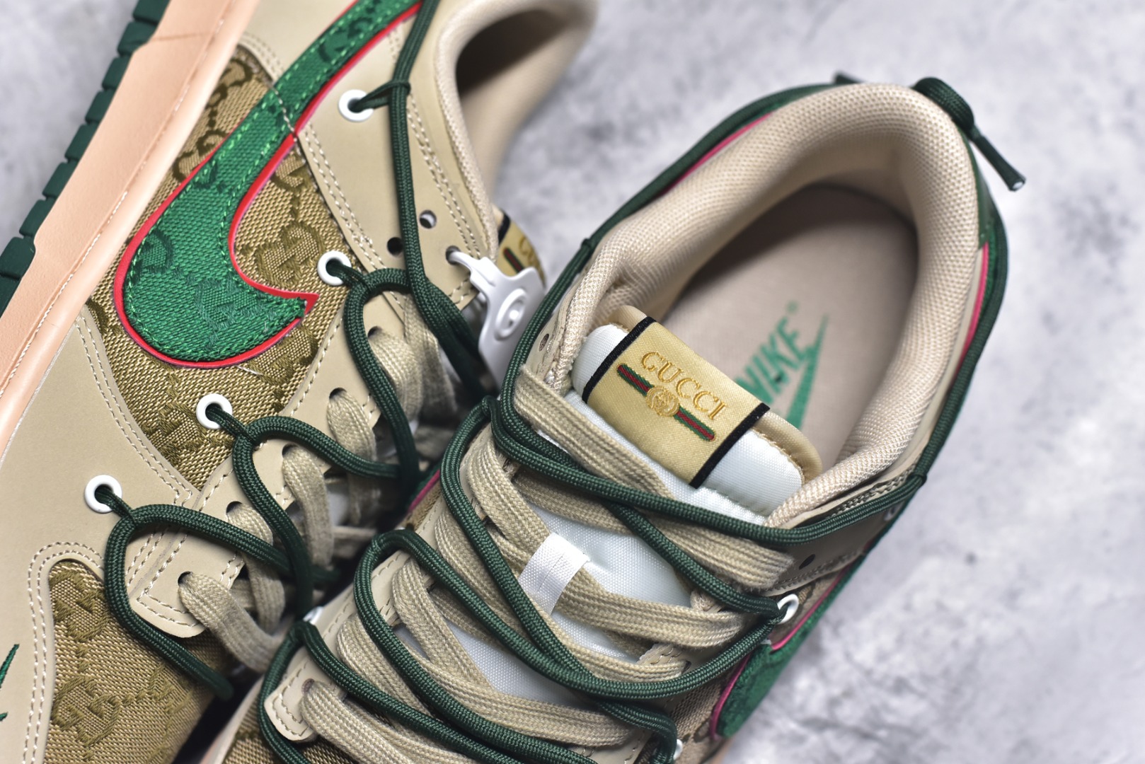 图片[9]-#Nike SB Dunk Low Gucci联名 绑带绿勾勾 周年高端定制 低帮休闲板鞋 DM6868-087 #定制鞋盒 大厂纯原品质出货 超高清洁度 皮料切割干净无任何毛边 细节完美 尺码：36 36.5 37.5 38 38.5 39 40 40.5 41 42 42.5 43 44 44.5 45 9.E5-选品中心