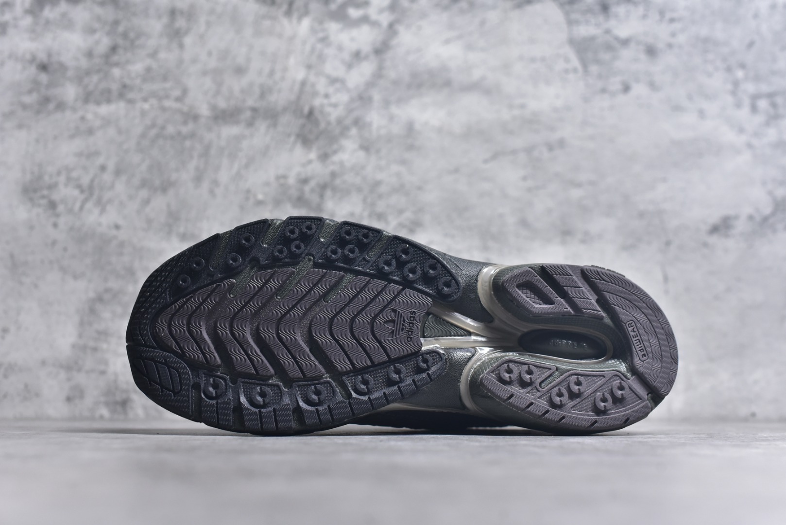 图片[6]-#SFTM x AD Originals ADISTAR CUSHION 联名复古舒适防滑耐磨低帮生活休闲鞋 JR8045实拍调校N版已经零色差零失真 百分百还原实物色彩所见即所得 不存在货不对板色差等低级问题 选购参考实物拍摄 不混卖不参货 只用心做好货严格选品 承诺混一赔十 尺码：36 36.5 37.5 38 38.5 39 40 40.5 41 42 42.5 43 44 44.5 45-选品中心