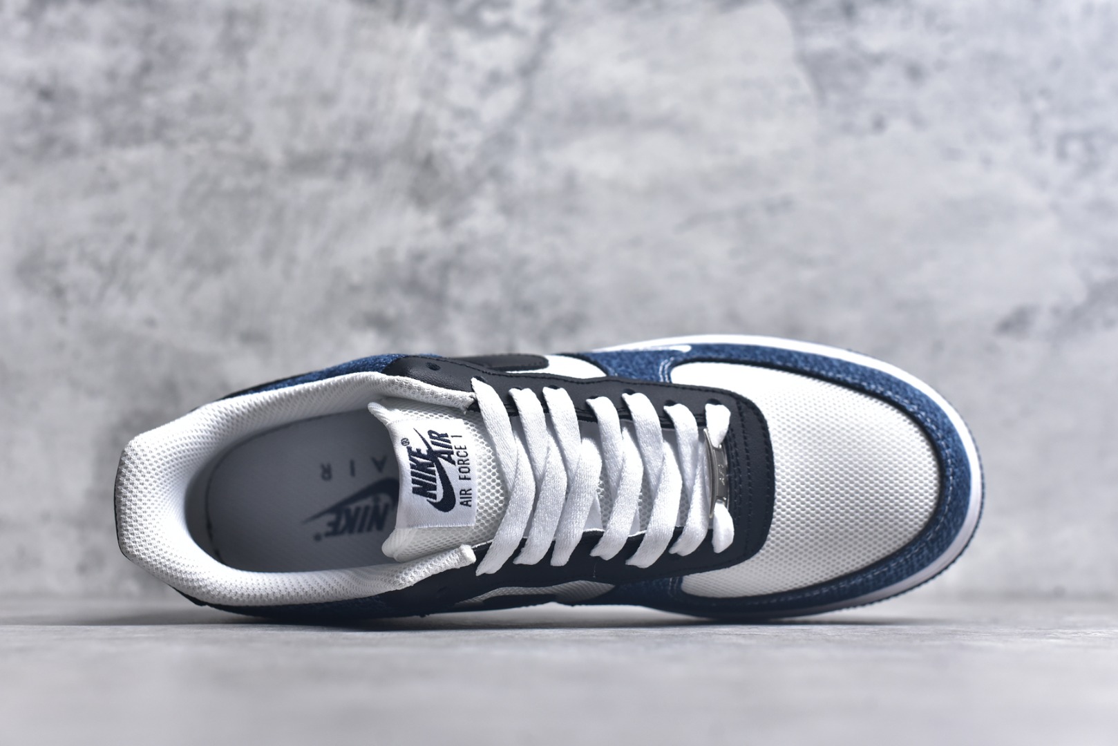 图片[4]-#NK Air Force 1´07 Low 空军一号低帮百搭休闲运动板鞋 ZH0316-089 柔软、弹性十足的缓震性能和出色的中底设计 横跨复古与现代的外型结合 造就出风靡全球 三十多年的Force 1 直到今天还深受青睐 实拍调校N版已经零色差零失真 百分百还原实物色彩所见即所得 不存在货不对板色差等低级问题 选购参考实物拍摄 不混卖不参货 只用心做好货严格选品 承诺混一赔十 尺码：36 36.5 37.5 38 38.5 39 40 40.5 41 42 42.5 43 44 44.5 45-选品中心