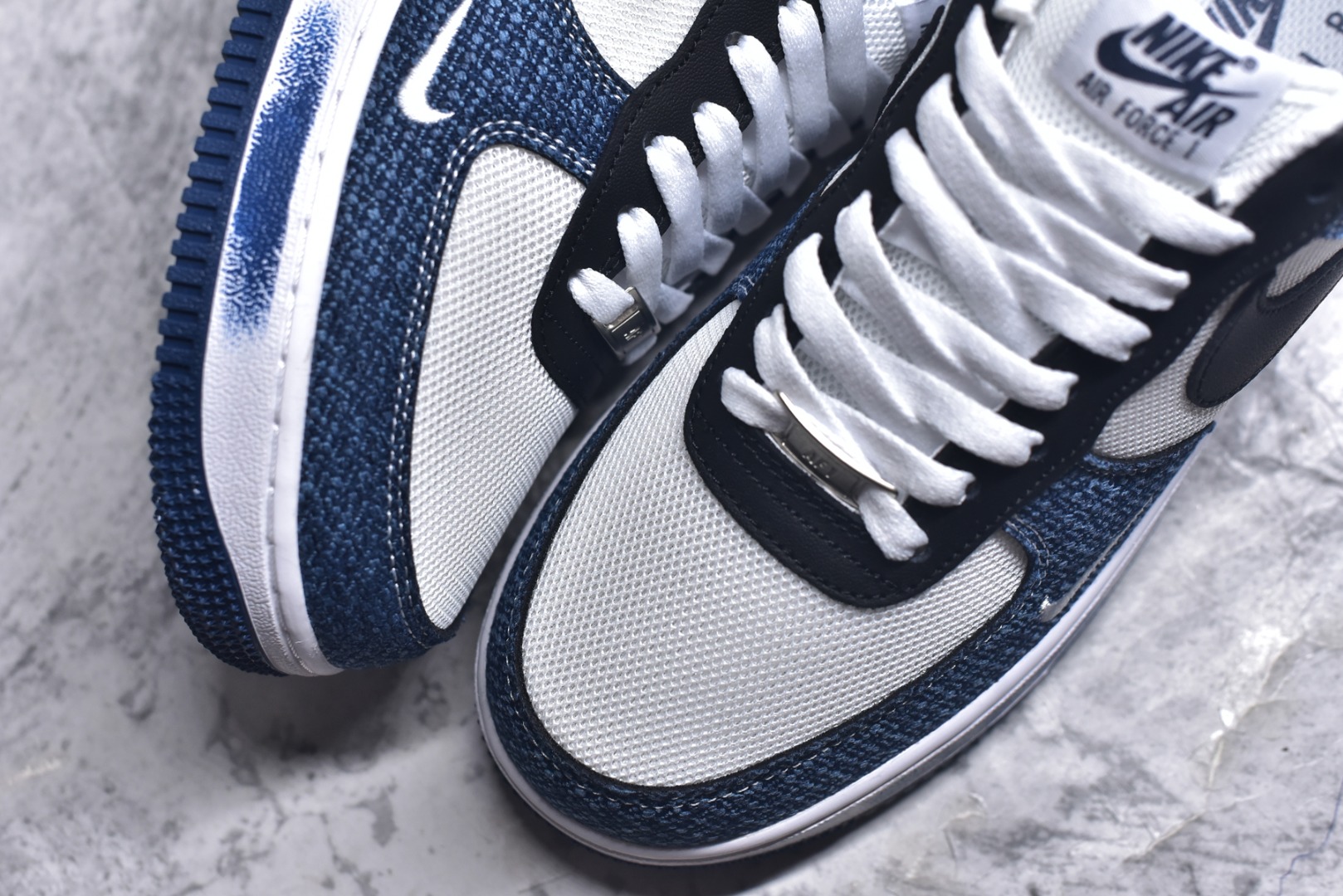 图片[8]-#NK Air Force 1´07 Low 空军一号低帮百搭休闲运动板鞋 ZH0316-089 柔软、弹性十足的缓震性能和出色的中底设计 横跨复古与现代的外型结合 造就出风靡全球 三十多年的Force 1 直到今天还深受青睐 实拍调校N版已经零色差零失真 百分百还原实物色彩所见即所得 不存在货不对板色差等低级问题 选购参考实物拍摄 不混卖不参货 只用心做好货严格选品 承诺混一赔十 尺码：36 36.5 37.5 38 38.5 39 40 40.5 41 42 42.5 43 44 44.5 45-选品中心