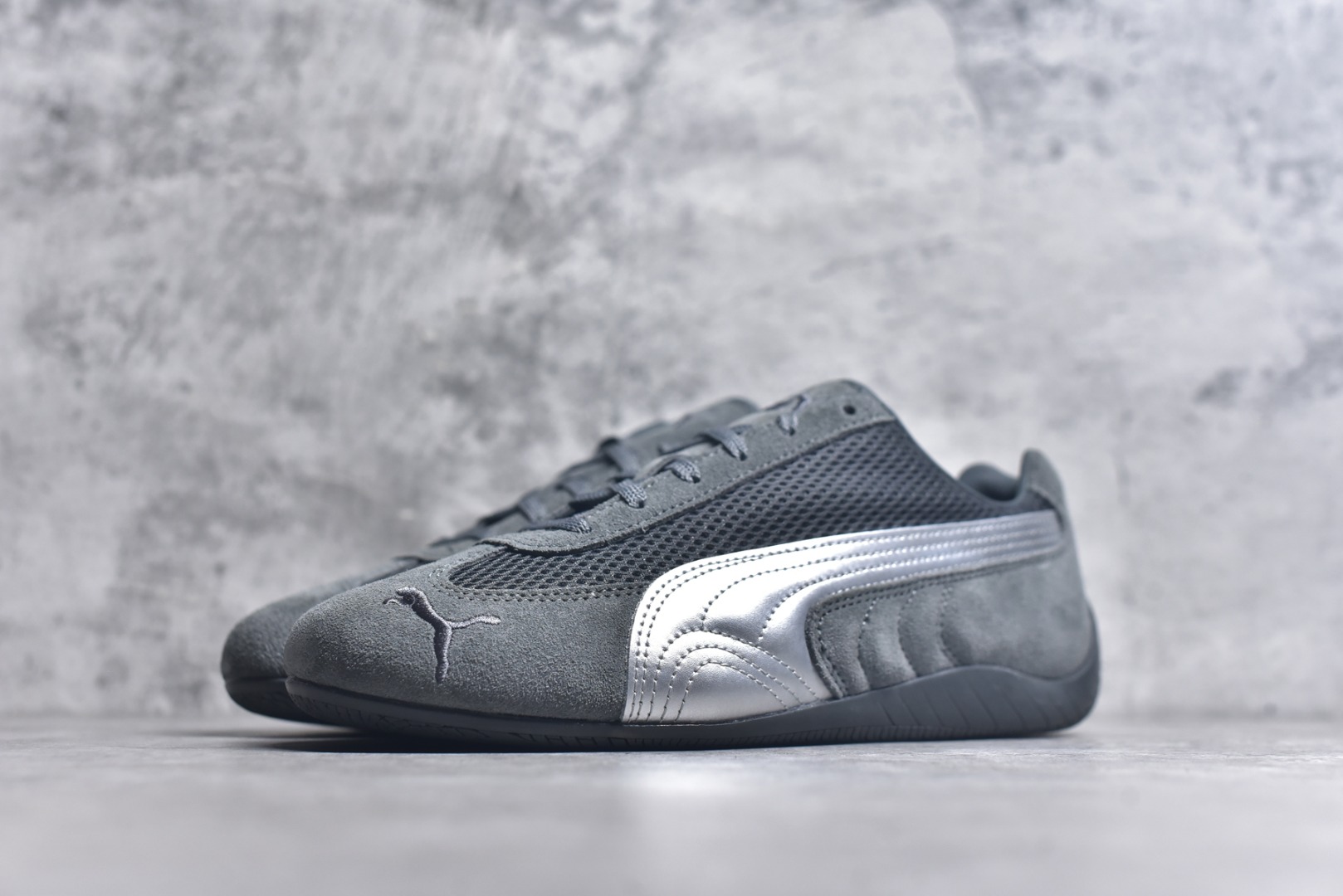 图片[2]-#Puma Speedcat Premium 彪马 防滑耐磨生活休闲 运动鞋 极速赛车系列 复古运动休闲跑鞋 充正版本 鞋面设计轻量透气 提供了舒适性和穿着感受 柔软内里材质 穿着更加舒适 橡胶鞋底提供持久的牵引力 货号：403902-03 尺码：35.5 36 37 37.5 38 38.5 39 40 40.5 41 42 42.5 43 44 45-选品中心