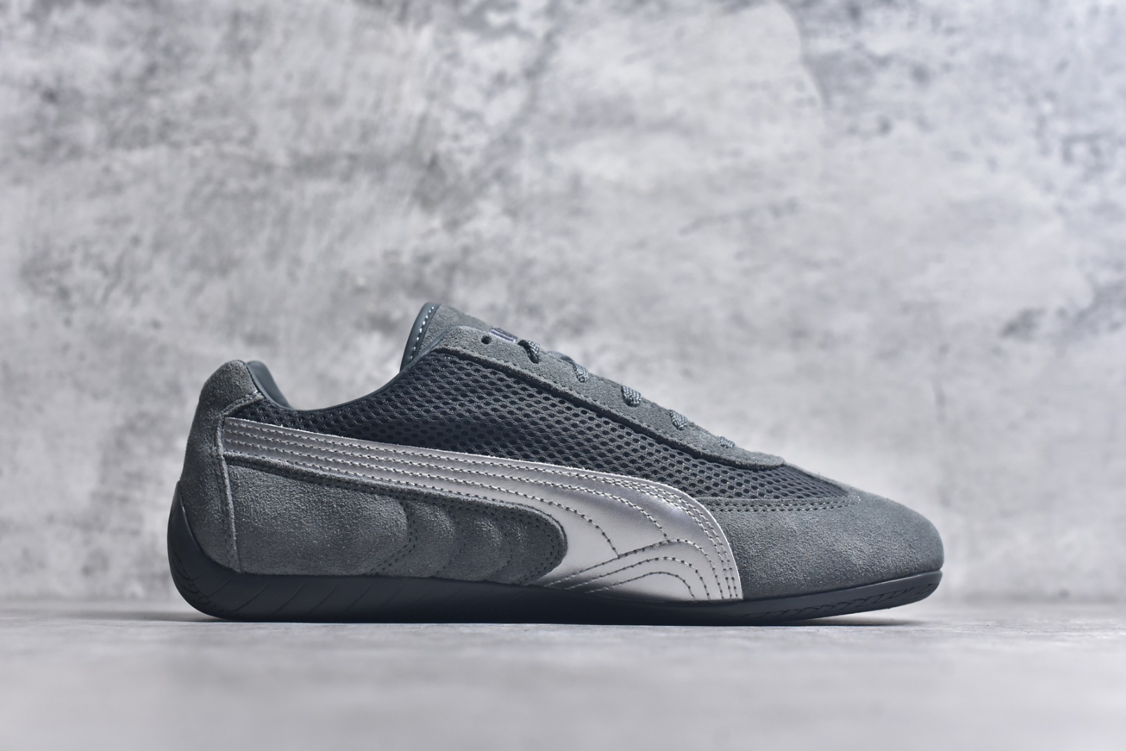 图片[3]-#Puma Speedcat Premium 彪马 防滑耐磨生活休闲 运动鞋 极速赛车系列 复古运动休闲跑鞋 充正版本 鞋面设计轻量透气 提供了舒适性和穿着感受 柔软内里材质 穿着更加舒适 橡胶鞋底提供持久的牵引力 货号：403902-03 尺码：35.5 36 37 37.5 38 38.5 39 40 40.5 41 42 42.5 43 44 45-选品中心