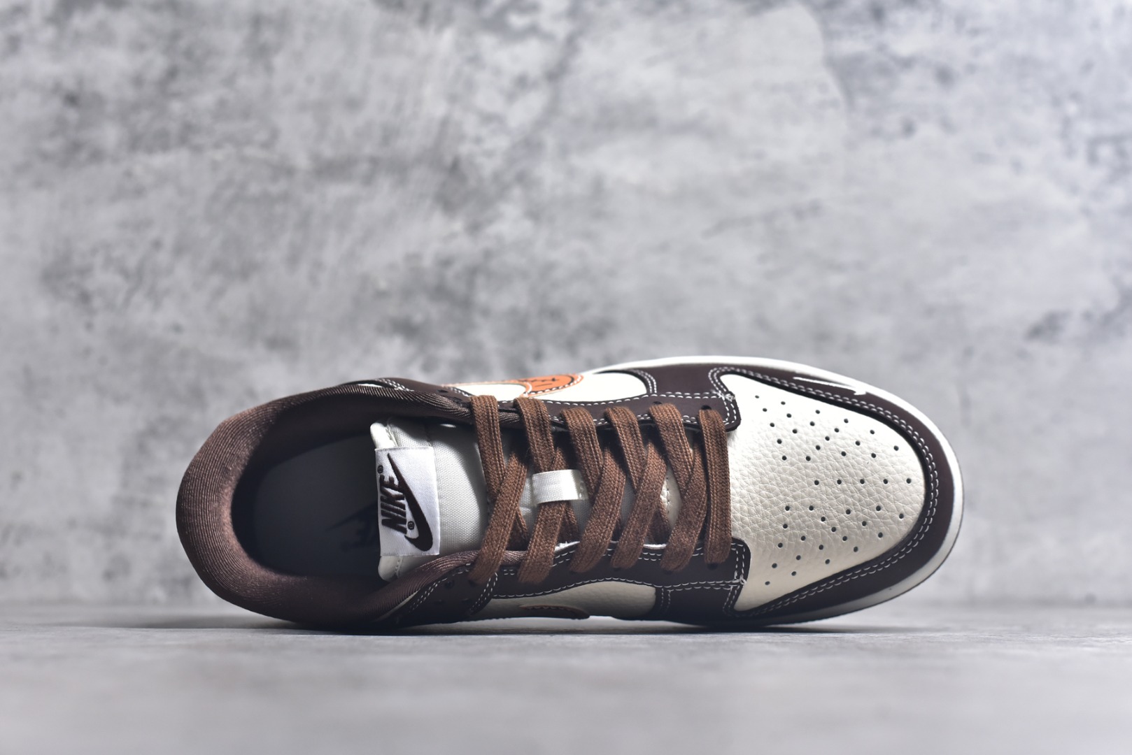 图片[4]-#Nike SB Dunk Low 深棕鬼脸 周年高端定制 低帮休闲板鞋 KK1333-034 #原楦头原纸板 原装鞋盒 定制五金配件 内置全掌气垫 原厂鞋底 尺码：36 36.5 37.5 38 38.5 39 40 40.5 41 42 42.5 43 44 44.5 45 9.E5-选品中心