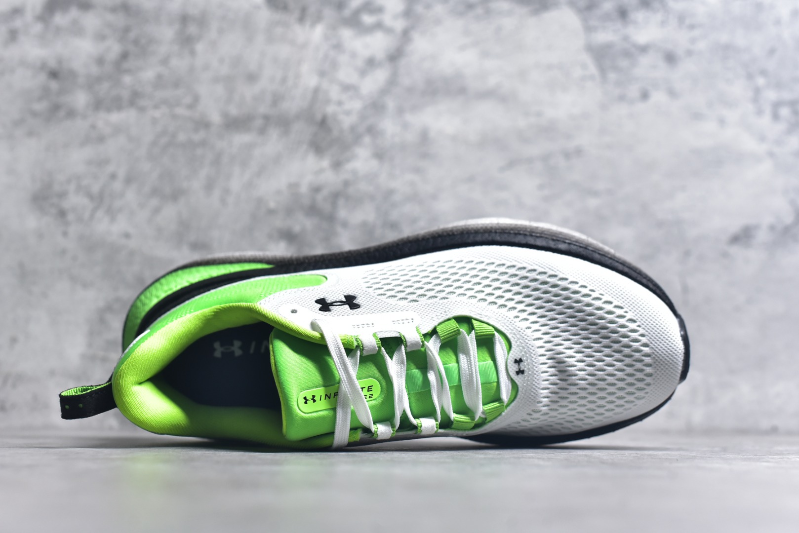 图片[4]-#Under Armour Infinite Elite 2 安德玛舒适防滑耐磨低帮越野短跑跑步鞋 Under Armour成立于1996年，创办者是前马里兰橄榄球明星KevinPlank。在美国，提到Under Armour，必然会想起高端和专业的运动装备，Under Armour 逐渐成为“专业”的代名词。Under Armour在专业运动装备领域达到了一定高度，可以说是专业运动装备的优选。实拍调校N版已经零色差零失真 百分百还原实物色彩所见即所得 不存在货不对板色差等低级问题 选购参考实物拍摄 不混卖不参货 只用心做好货严格选品 承诺混一赔十 尺码：36-45 不含半码-选品中心