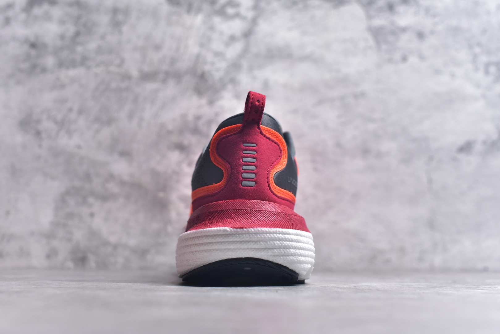 图片[5]-#Under Armour Infinite Elite 2 安德玛舒适防滑耐磨低帮越野短跑跑步鞋 Under Armour成立于1996年，创办者是前马里兰橄榄球明星KevinPlank。在美国，提到Under Armour，必然会想起高端和专业的运动装备，Under Armour 逐渐成为“专业”的代名词。Under Armour在专业运动装备领域达到了一定高度，可以说是专业运动装备的优选。实拍调校N版已经零色差零失真 百分百还原实物色彩所见即所得 不存在货不对板色差等低级问题 选购参考实物拍摄 不混卖不参货 只用心做好货严格选品 承诺混一赔十 尺码：36-45 不含半码-选品中心