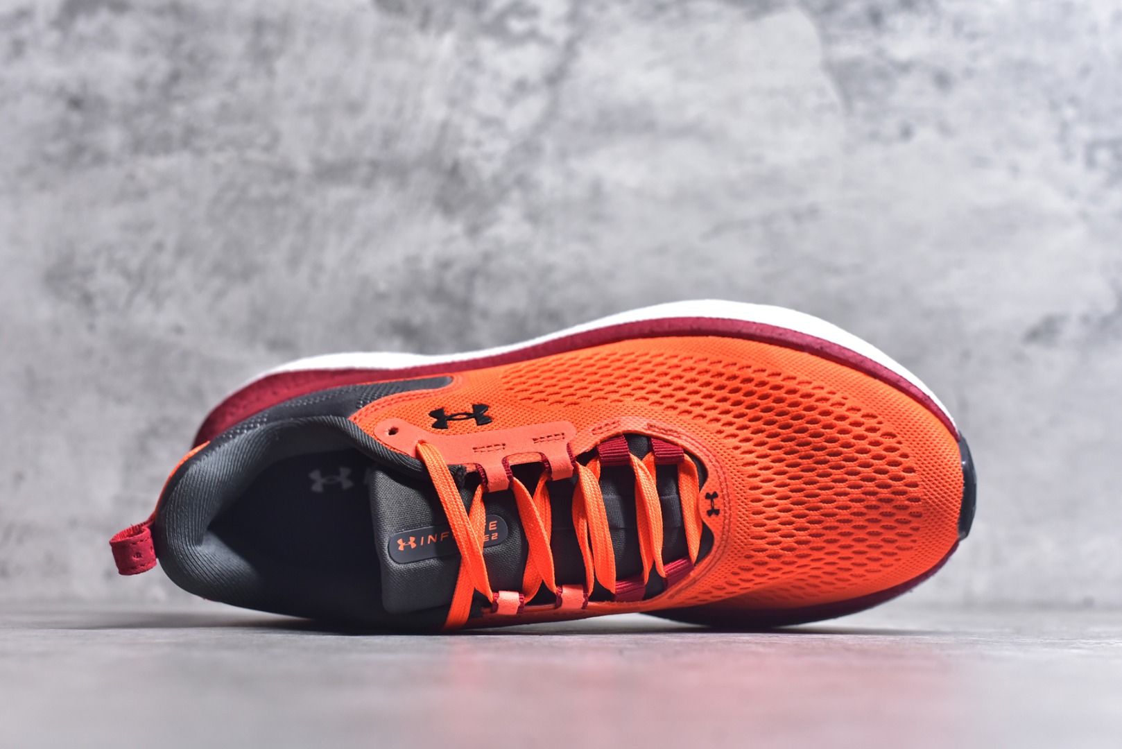 图片[4]-#Under Armour Infinite Elite 2 安德玛舒适防滑耐磨低帮越野短跑跑步鞋 Under Armour成立于1996年，创办者是前马里兰橄榄球明星KevinPlank。在美国，提到Under Armour，必然会想起高端和专业的运动装备，Under Armour 逐渐成为“专业”的代名词。Under Armour在专业运动装备领域达到了一定高度，可以说是专业运动装备的优选。实拍调校N版已经零色差零失真 百分百还原实物色彩所见即所得 不存在货不对板色差等低级问题 选购参考实物拍摄 不混卖不参货 只用心做好货严格选品 承诺混一赔十 尺码：36-45 不含半码-选品中心
