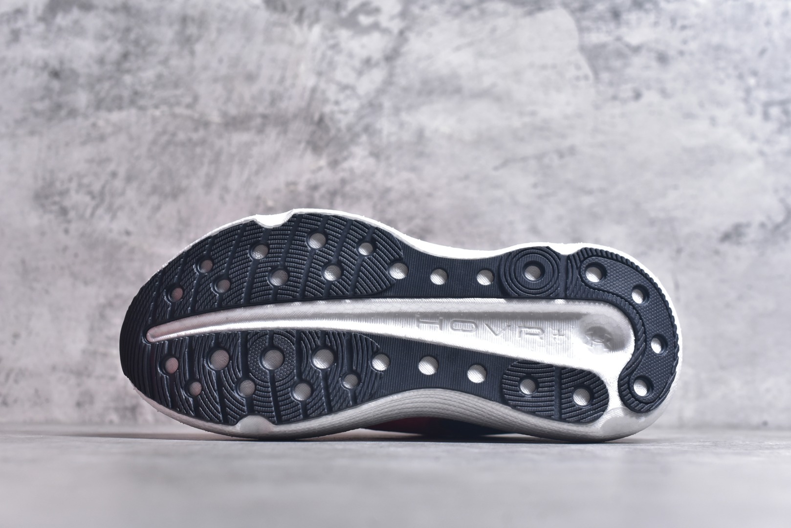图片[6]-#Under Armour Infinite Elite 2 安德玛舒适防滑耐磨低帮越野短跑跑步鞋 Under Armour成立于1996年，创办者是前马里兰橄榄球明星KevinPlank。在美国，提到Under Armour，必然会想起高端和专业的运动装备，Under Armour 逐渐成为“专业”的代名词。Under Armour在专业运动装备领域达到了一定高度，可以说是专业运动装备的优选。实拍调校N版已经零色差零失真 百分百还原实物色彩所见即所得 不存在货不对板色差等低级问题 选购参考实物拍摄 不混卖不参货 只用心做好货严格选品 承诺混一赔十 尺码：36-45 不含半码-选品中心