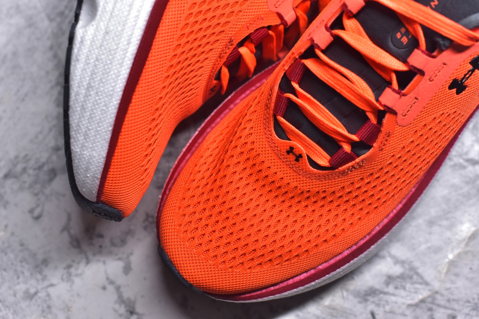 图片[8]-#Under Armour Infinite Elite 2 安德玛舒适防滑耐磨低帮越野短跑跑步鞋 Under Armour成立于1996年，创办者是前马里兰橄榄球明星KevinPlank。在美国，提到Under Armour，必然会想起高端和专业的运动装备，Under Armour 逐渐成为“专业”的代名词。Under Armour在专业运动装备领域达到了一定高度，可以说是专业运动装备的优选。实拍调校N版已经零色差零失真 百分百还原实物色彩所见即所得 不存在货不对板色差等低级问题 选购参考实物拍摄 不混卖不参货 只用心做好货严格选品 承诺混一赔十 尺码：36-45 不含半码-选品中心