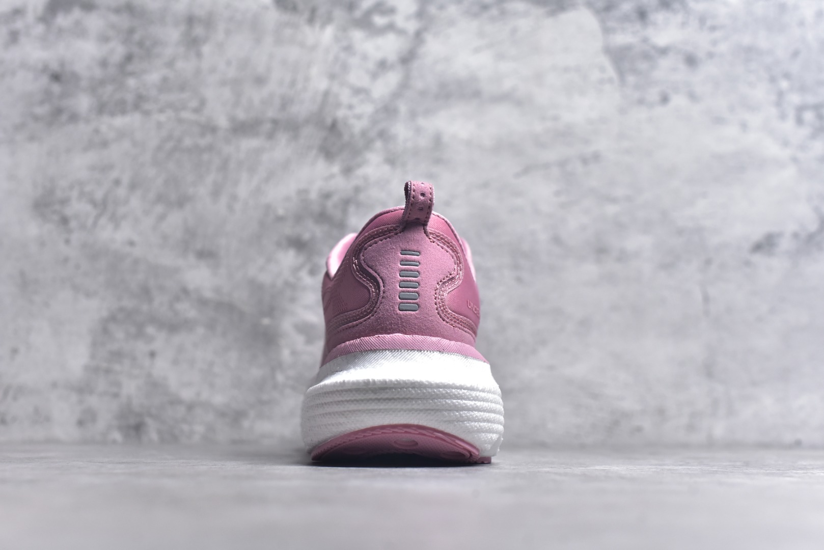 图片[5]-#Under Armour Infinite Elite 2 安德玛舒适防滑耐磨低帮越野短跑跑步鞋 Under Armour成立于1996年，创办者是前马里兰橄榄球明星KevinPlank。在美国，提到Under Armour，必然会想起高端和专业的运动装备，Under Armour 逐渐成为“专业”的代名词。Under Armour在专业运动装备领域达到了一定高度，可以说是专业运动装备的优选。实拍调校N版已经零色差零失真 百分百还原实物色彩所见即所得 不存在货不对板色差等低级问题 选购参考实物拍摄 不混卖不参货 只用心做好货严格选品 承诺混一赔十 尺码：36-40 不含半码-选品中心