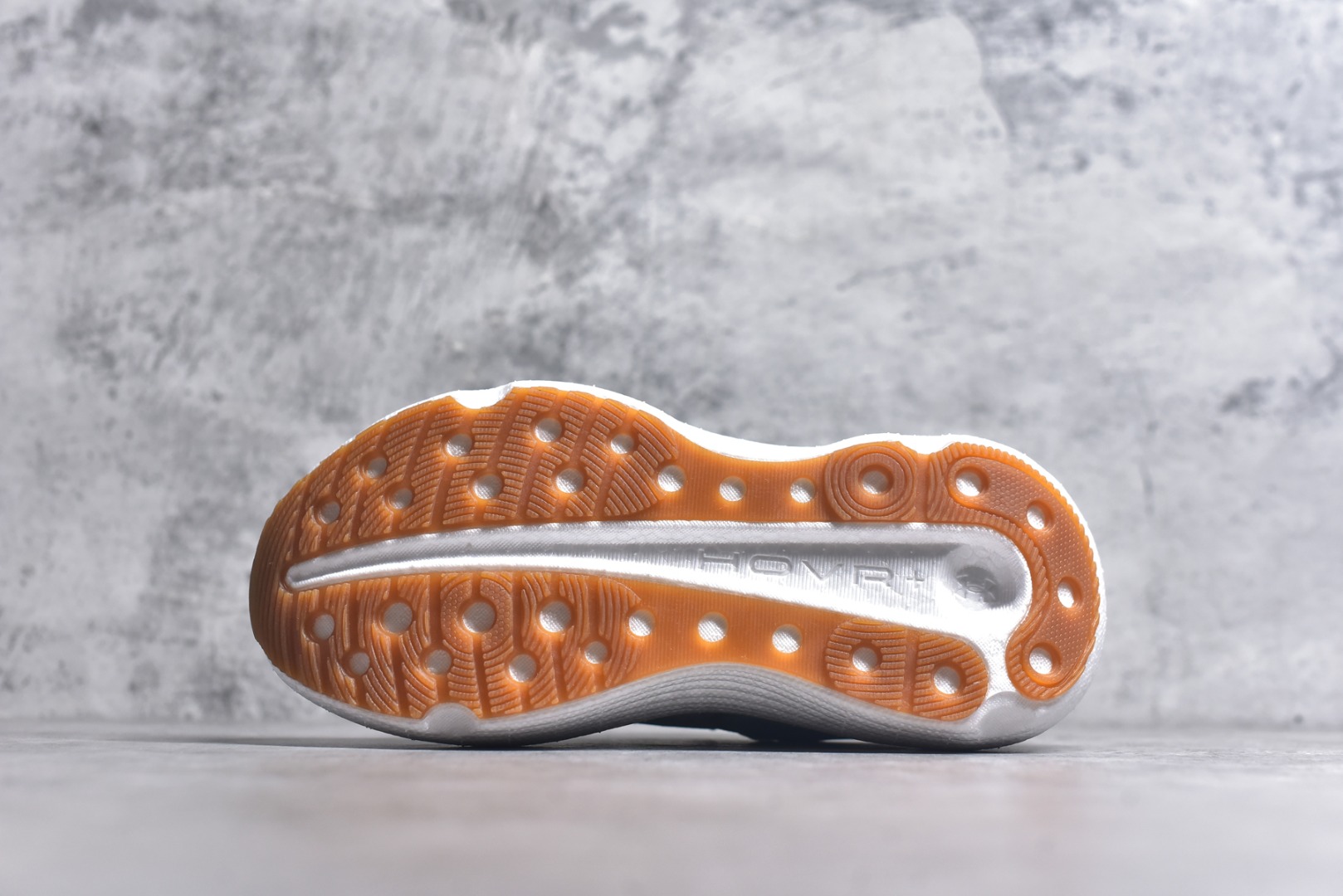 图片[6]-#Under Armour Infinite Elite 2 安德玛舒适防滑耐磨低帮越野短跑跑步鞋 Under Armour成立于1996年，创办者是前马里兰橄榄球明星KevinPlank。在美国，提到Under Armour，必然会想起高端和专业的运动装备，Under Armour 逐渐成为“专业”的代名词。Under Armour在专业运动装备领域达到了一定高度，可以说是专业运动装备的优选。实拍调校N版已经零色差零失真 百分百还原实物色彩所见即所得 不存在货不对板色差等低级问题 选购参考实物拍摄 不混卖不参货 只用心做好货严格选品 承诺混一赔十 尺码：36-40 不含半码-选品中心