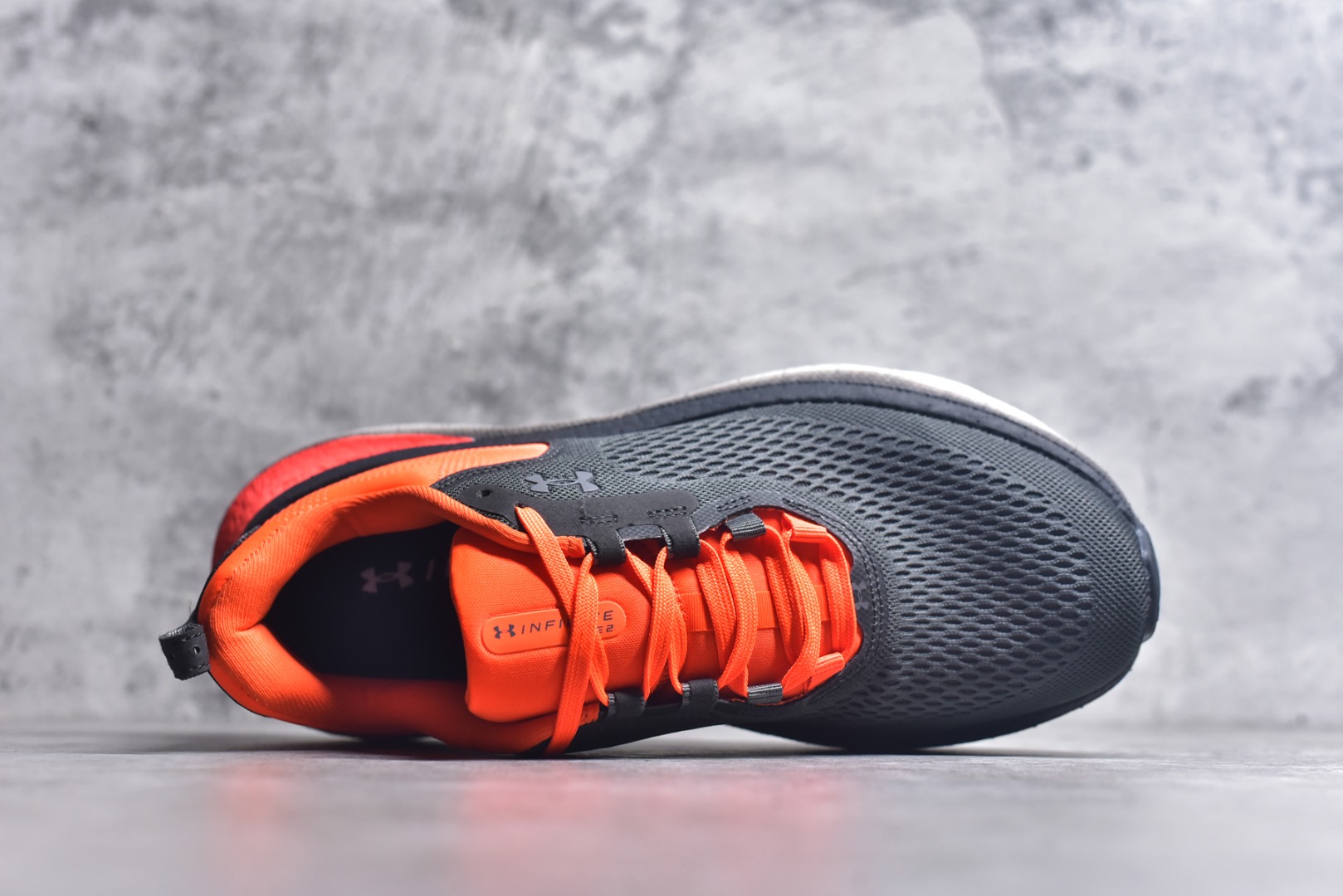 图片[4]-#Under Armour Infinite Elite 2 安德玛舒适防滑耐磨低帮越野短跑跑步鞋 Under Armour成立于1996年，创办者是前马里兰橄榄球明星KevinPlank。在美国，提到Under Armour，必然会想起高端和专业的运动装备，Under Armour 逐渐成为“专业”的代名词。Under Armour在专业运动装备领域达到了一定高度，可以说是专业运动装备的优选。实拍调校N版已经零色差零失真 百分百还原实物色彩所见即所得 不存在货不对板色差等低级问题 选购参考实物拍摄 不混卖不参货 只用心做好货严格选品 承诺混一赔十 尺码：36-45 不含半码-选品中心