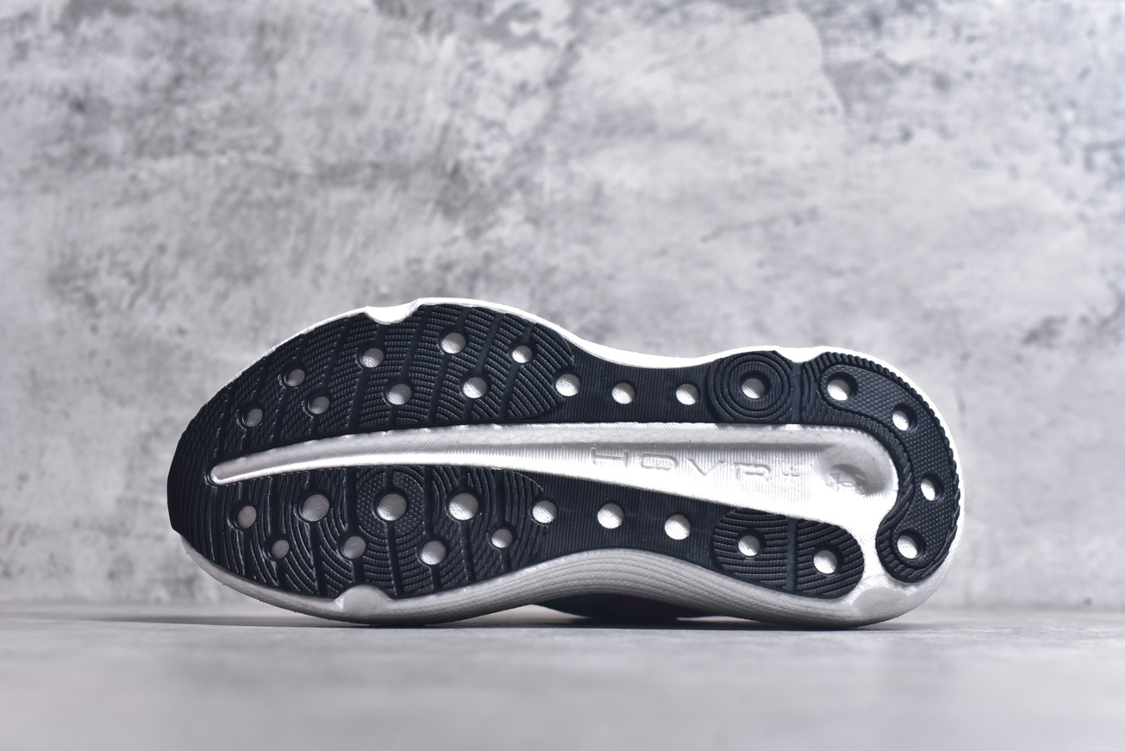图片[6]-#Under Armour Infinite Elite 2 安德玛舒适防滑耐磨低帮越野短跑跑步鞋 Under Armour成立于1996年，创办者是前马里兰橄榄球明星KevinPlank。在美国，提到Under Armour，必然会想起高端和专业的运动装备，Under Armour 逐渐成为“专业”的代名词。Under Armour在专业运动装备领域达到了一定高度，可以说是专业运动装备的优选。实拍调校N版已经零色差零失真 百分百还原实物色彩所见即所得 不存在货不对板色差等低级问题 选购参考实物拍摄 不混卖不参货 只用心做好货严格选品 承诺混一赔十 尺码：36-45 不含半码-选品中心