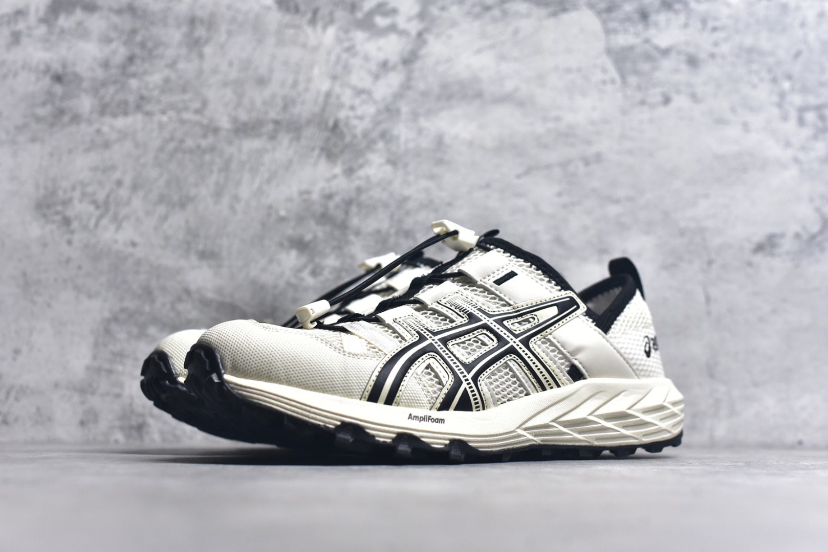 图片[2]-#Asics Gel-Sonoma SE 亚瑟士溯溪鞋涉水鞋洞洞鞋 舒适日常休闲百搭防滑低帮户外徒步舒适随行跑步鞋 无界 路更远 今夏必备 颠覆认知 包裹性超强 脚感非常之舒适 侧面镂空设计 透气性极佳 让微风灌入足底 为沸腾夏日注入清爽能量防滑效果也不错 颜值与性能兼备 各平台实体疯狂种草首选 尺码：35 36 37.5 38 39 40 40.5 41.5 42 42.5 43.5 44 45-选品中心