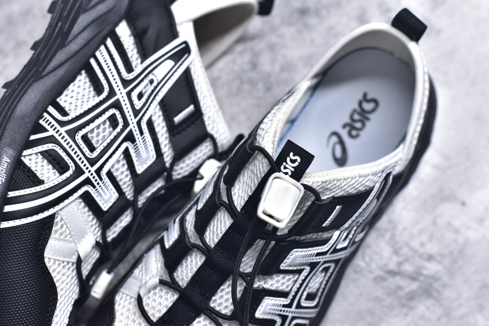 图片[9]-#Asics Gel-Sonoma SE 亚瑟士溯溪鞋涉水鞋洞洞鞋 舒适日常休闲百搭防滑低帮户外徒步舒适随行跑步鞋 无界 路更远 今夏必备 颠覆认知 包裹性超强 脚感非常之舒适 侧面镂空设计 透气性极佳 让微风灌入足底 为沸腾夏日注入清爽能量防滑效果也不错 颜值与性能兼备 各平台实体疯狂种草首选 尺码：35 36 37.5 38 39 40 40.5 41.5 42 42.5 43.5 44 45-选品中心