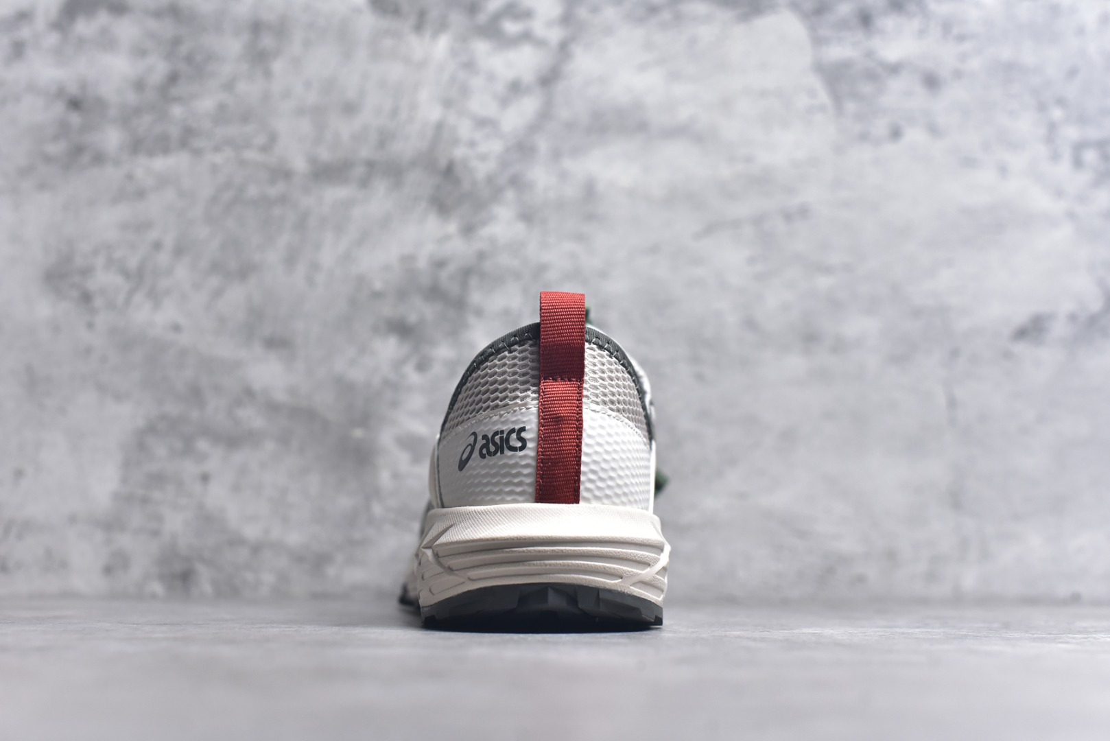 图片[5]-#Asics Gel-Sonoma SE 亚瑟士溯溪鞋涉水鞋洞洞鞋 舒适日常休闲百搭防滑低帮户外徒步舒适随行跑步鞋 无界 路更远 今夏必备 颠覆认知 包裹性超强 脚感非常之舒适 侧面镂空设计 透气性极佳 让微风灌入足底 为沸腾夏日注入清爽能量防滑效果也不错 颜值与性能兼备 各平台实体疯狂种草首选 尺码：35 36 37.5 38 39 40 40.5 41.5 42 42.5 43.5 44 45-选品中心