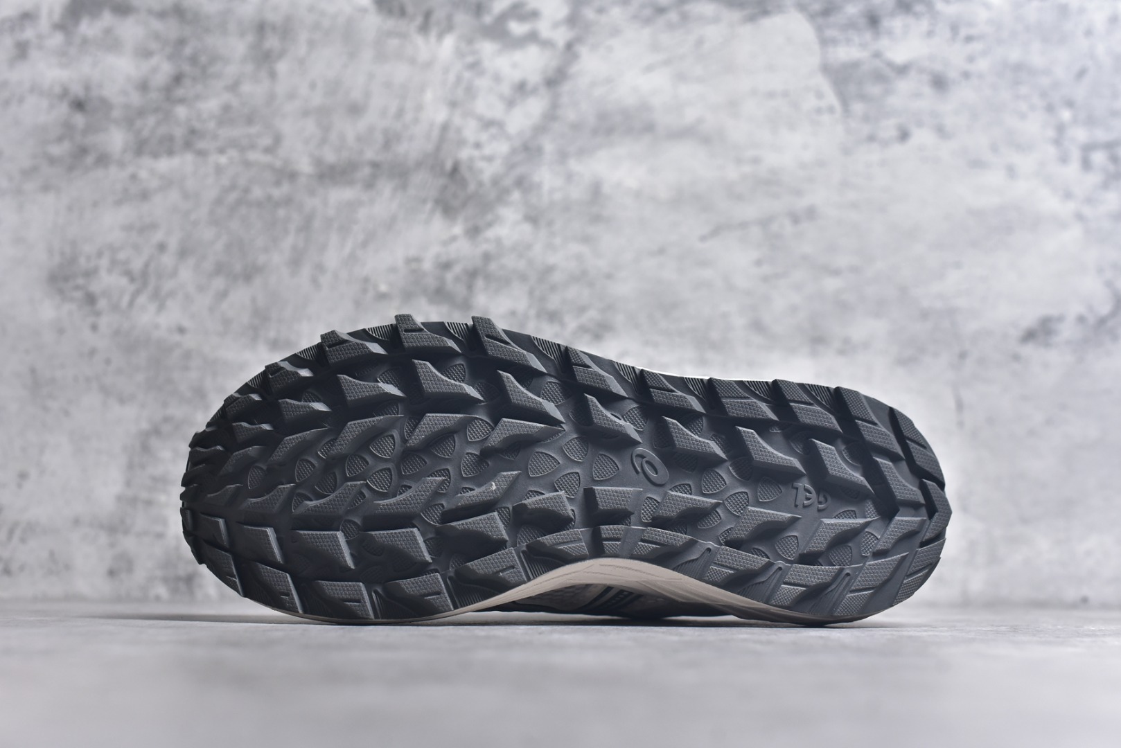 图片[6]-#Asics Gel-Sonoma SE 亚瑟士溯溪鞋涉水鞋洞洞鞋 舒适日常休闲百搭防滑低帮户外徒步舒适随行跑步鞋 无界 路更远 今夏必备 颠覆认知 包裹性超强 脚感非常之舒适 侧面镂空设计 透气性极佳 让微风灌入足底 为沸腾夏日注入清爽能量防滑效果也不错 颜值与性能兼备 各平台实体疯狂种草首选 尺码：35 36 37.5 38 39 40 40.5 41.5 42 42.5 43.5 44 45-选品中心