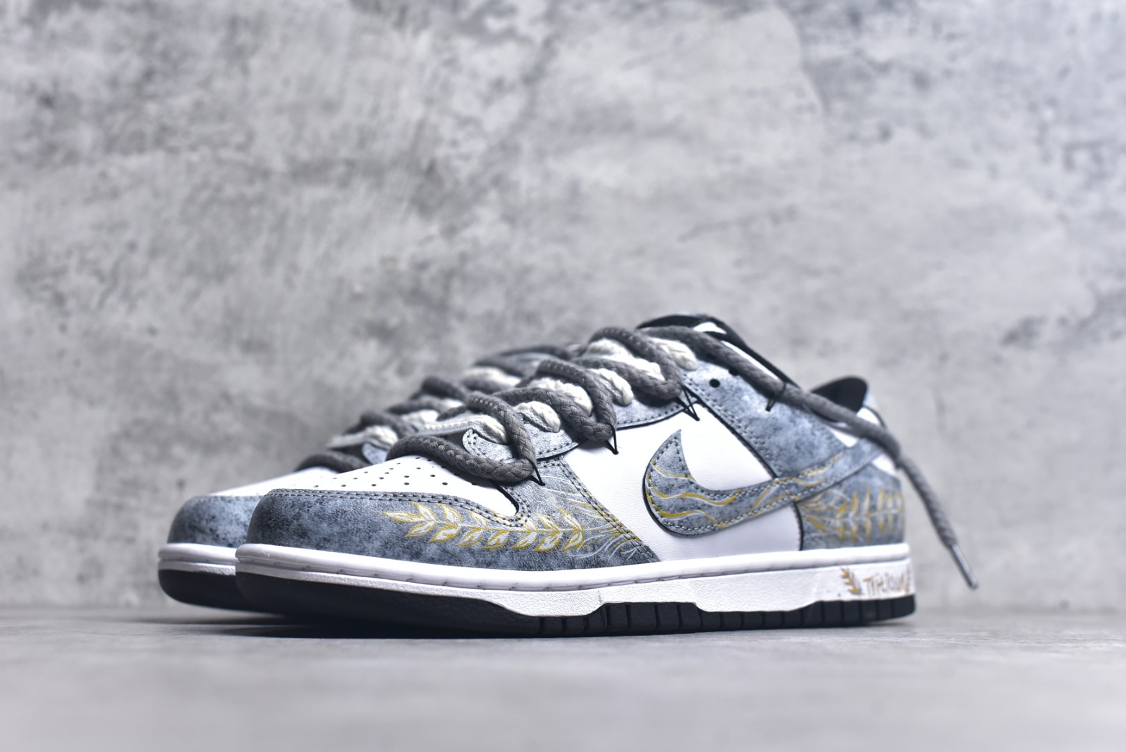 图片[2]-#Nike SB Dunk Low 麦穗灰绑带 低帮休闲板鞋 DD1391-100 #定制鞋盒 大厂纯原品质出货 超高清洁度 皮料切割干净无任何毛边 细节完美 尺码：40 40.5 41 42 42.5 43 44 44.5 45 46 9.E5-选品中心