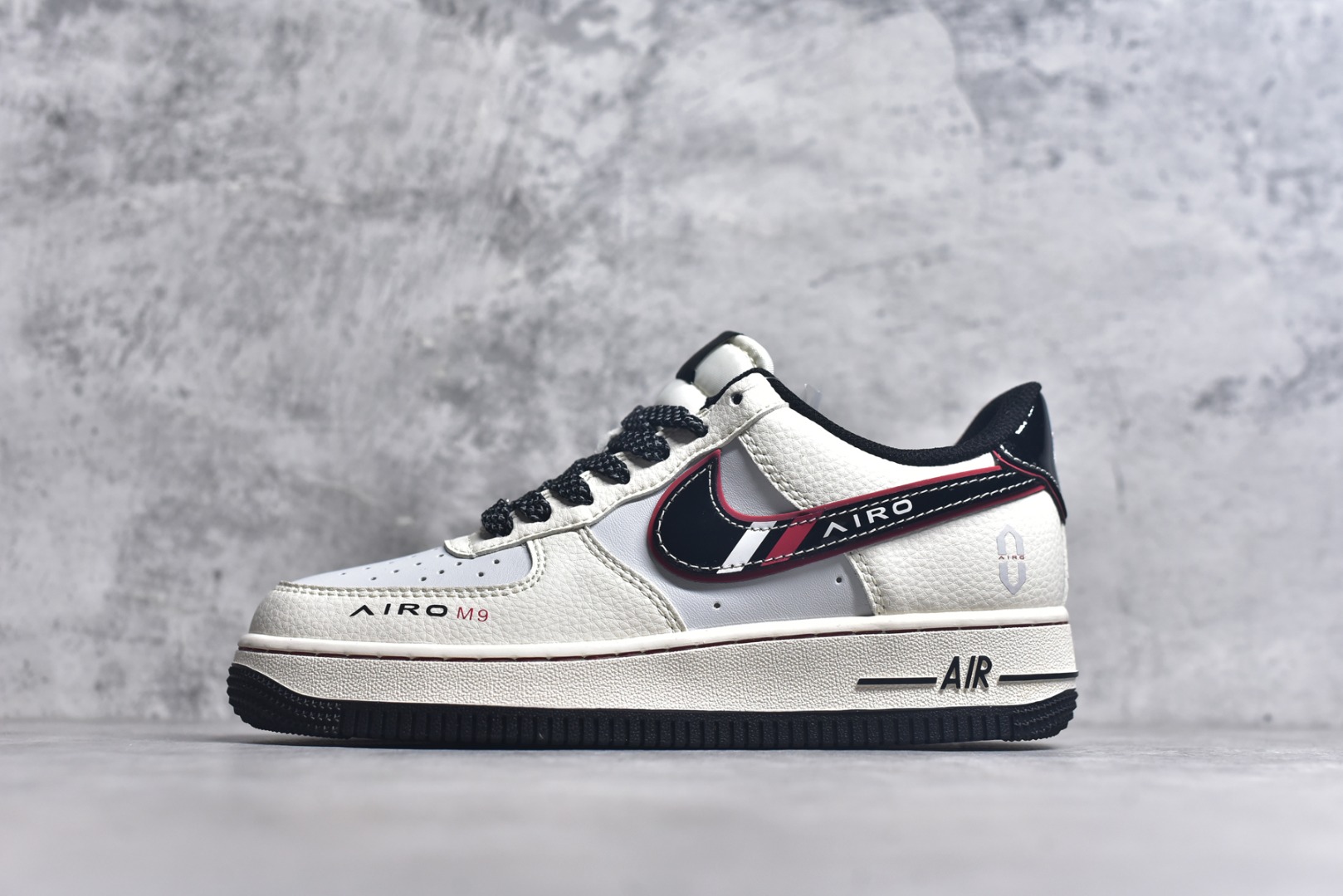 #Nike Air Force 1\’07 Low 问界联名 黑M9 空军一号低帮休闲板鞋 XS1958-609 #原楦头原纸板 原装鞋盒 定制五金配件 内置全掌气垫 原厂鞋底 尺码：36 36.5 37.5 38 38.5 39 40 40.5 41 42 42.5 43 44 44.5 45 9.D4-选品中心