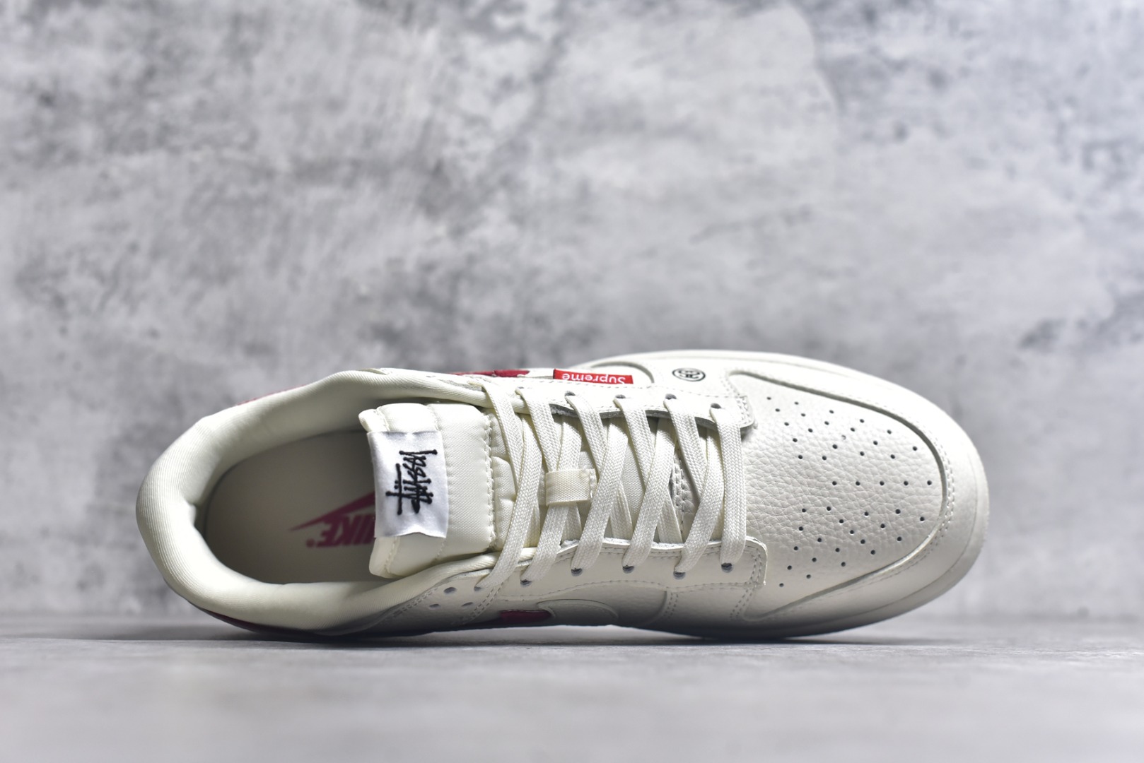 图片[4]-#Nike SB Dunk Low 联名 白红双勾 周年高端定制 低帮休闲板鞋 LW1818-119 #定制鞋盒 大厂纯原品质出货 超高清洁度 皮料切割干净无任何毛边 细节完美 尺码：36 36.5 37.5 38 38.5 39 40 40.5 41 42 42.5 43 44 44.5 45 9.E5-选品中心