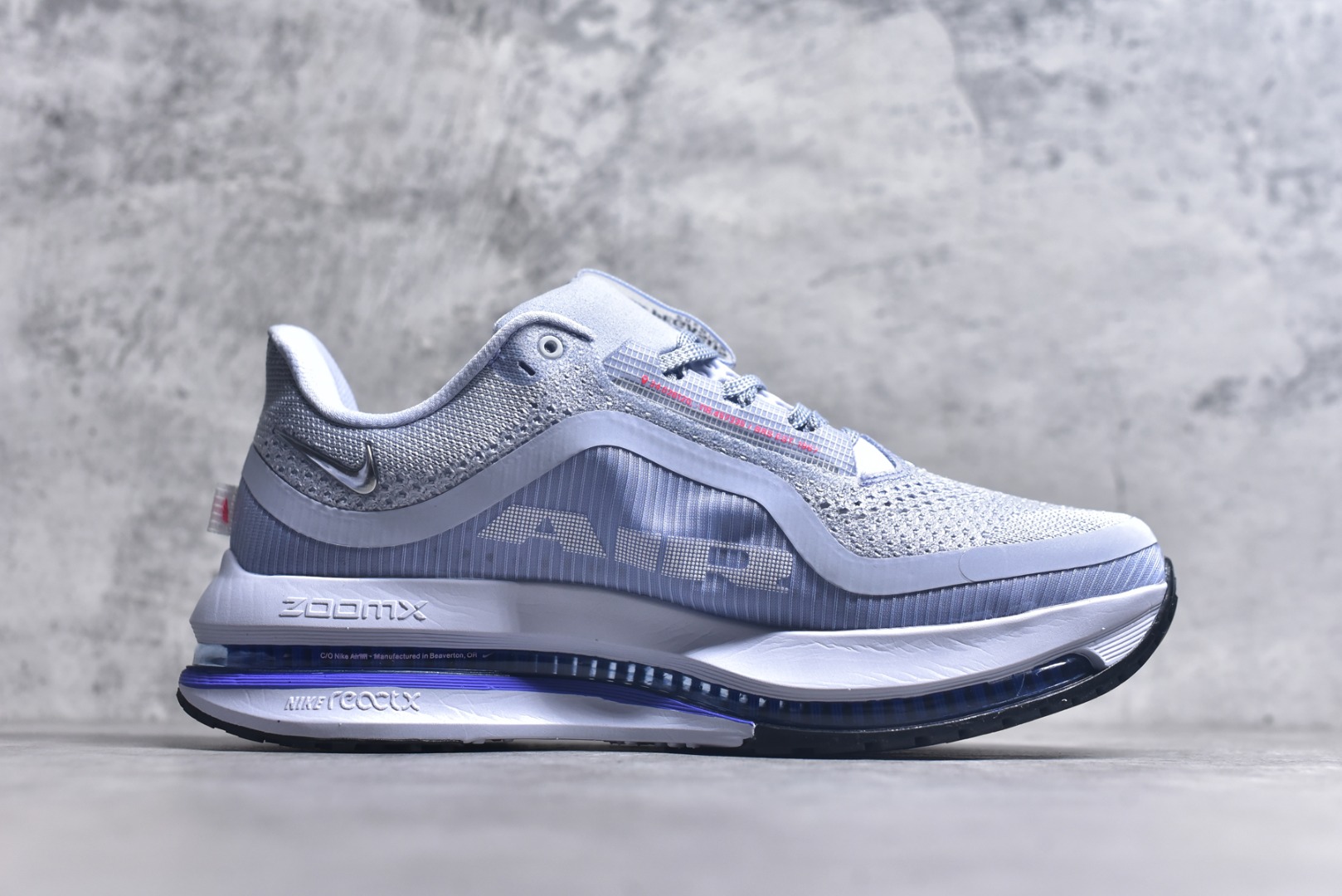 图片[3]-#Nike Air Zoom Pegasus Premium 耐克网面全掌气垫缓震跑鞋 HQ2592-004#全掌可见的Air Zoom首次在Pegasus系列中出现，模仿了Vaporfly的碳板曲线，增强了跑步时的流畅过渡。 尺码：35.5 36 36.5 37.5 38 38.5 39 40 40.5 41 42 42.5 43 44 44.5 45 46-选品中心