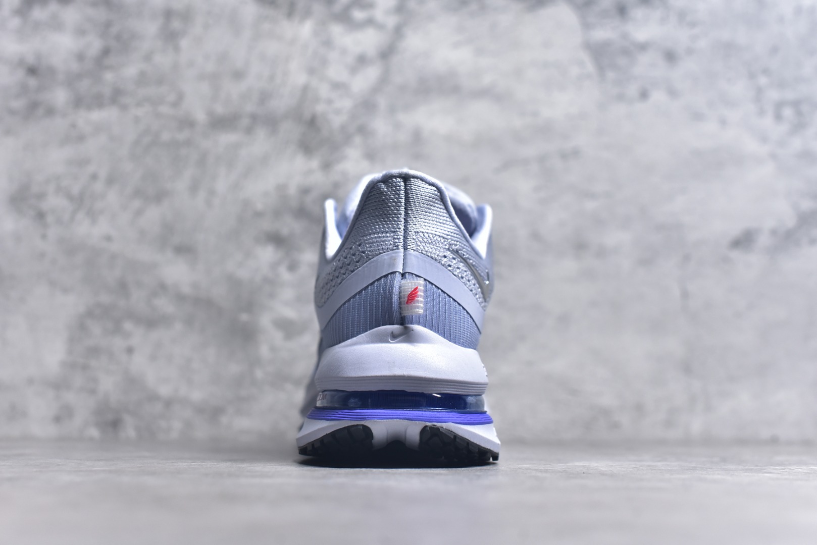 图片[5]-#Nike Air Zoom Pegasus Premium 耐克网面全掌气垫缓震跑鞋 HQ2592-004#全掌可见的Air Zoom首次在Pegasus系列中出现，模仿了Vaporfly的碳板曲线，增强了跑步时的流畅过渡。 尺码：35.5 36 36.5 37.5 38 38.5 39 40 40.5 41 42 42.5 43 44 44.5 45 46-选品中心