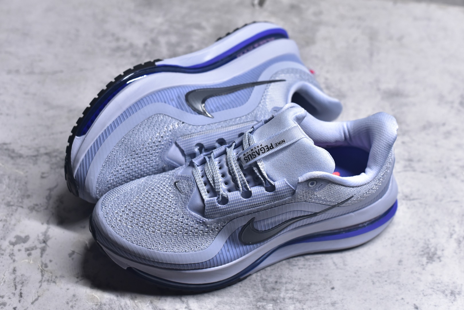 图片[7]-#Nike Air Zoom Pegasus Premium 耐克网面全掌气垫缓震跑鞋 HQ2592-004#全掌可见的Air Zoom首次在Pegasus系列中出现，模仿了Vaporfly的碳板曲线，增强了跑步时的流畅过渡。 尺码：35.5 36 36.5 37.5 38 38.5 39 40 40.5 41 42 42.5 43 44 44.5 45 46-选品中心