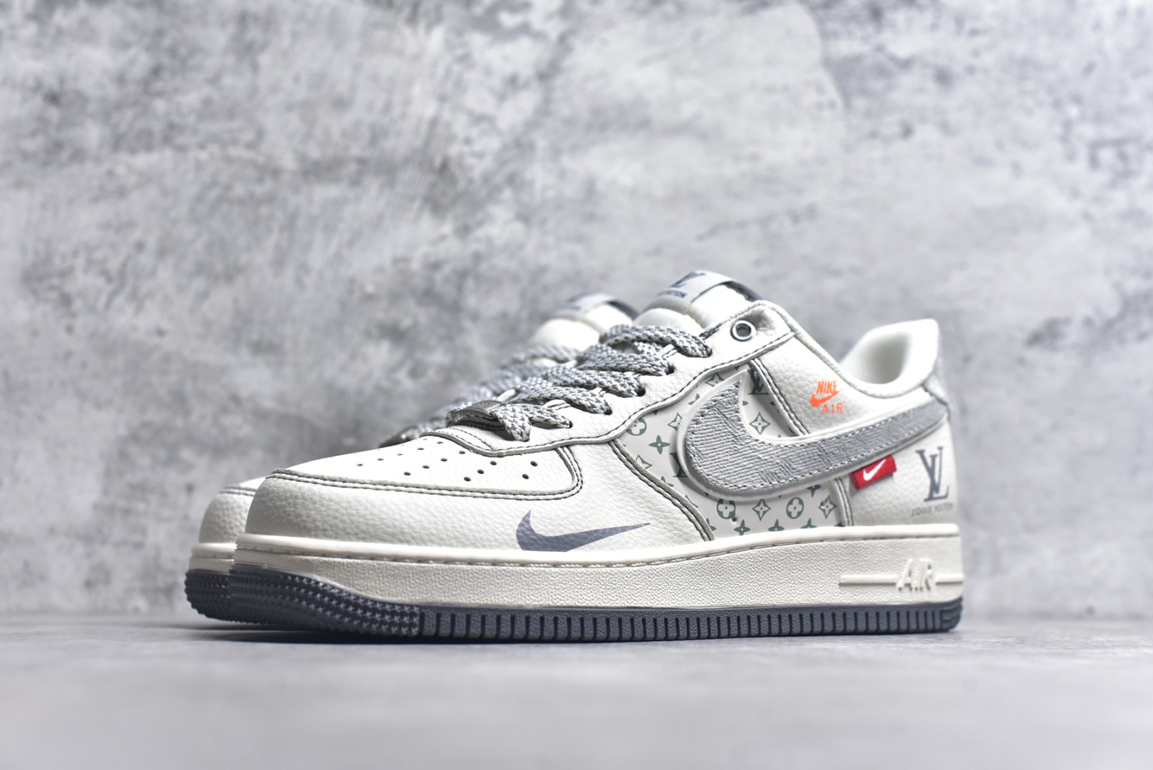 图片[2]-#Nike Air Force 1\’07 Low LV联名 灰布勾灰底 空军一号低帮休闲板鞋 YX5066-346 #原楦头原纸板 原装鞋盒 定制五金配件 内置全掌气垫 原厂鞋底 尺码：36 36.5 37.5 38 38.5 39 40 40.5 41 42 42.5 43 44 44.5 45 9.D4-选品中心
