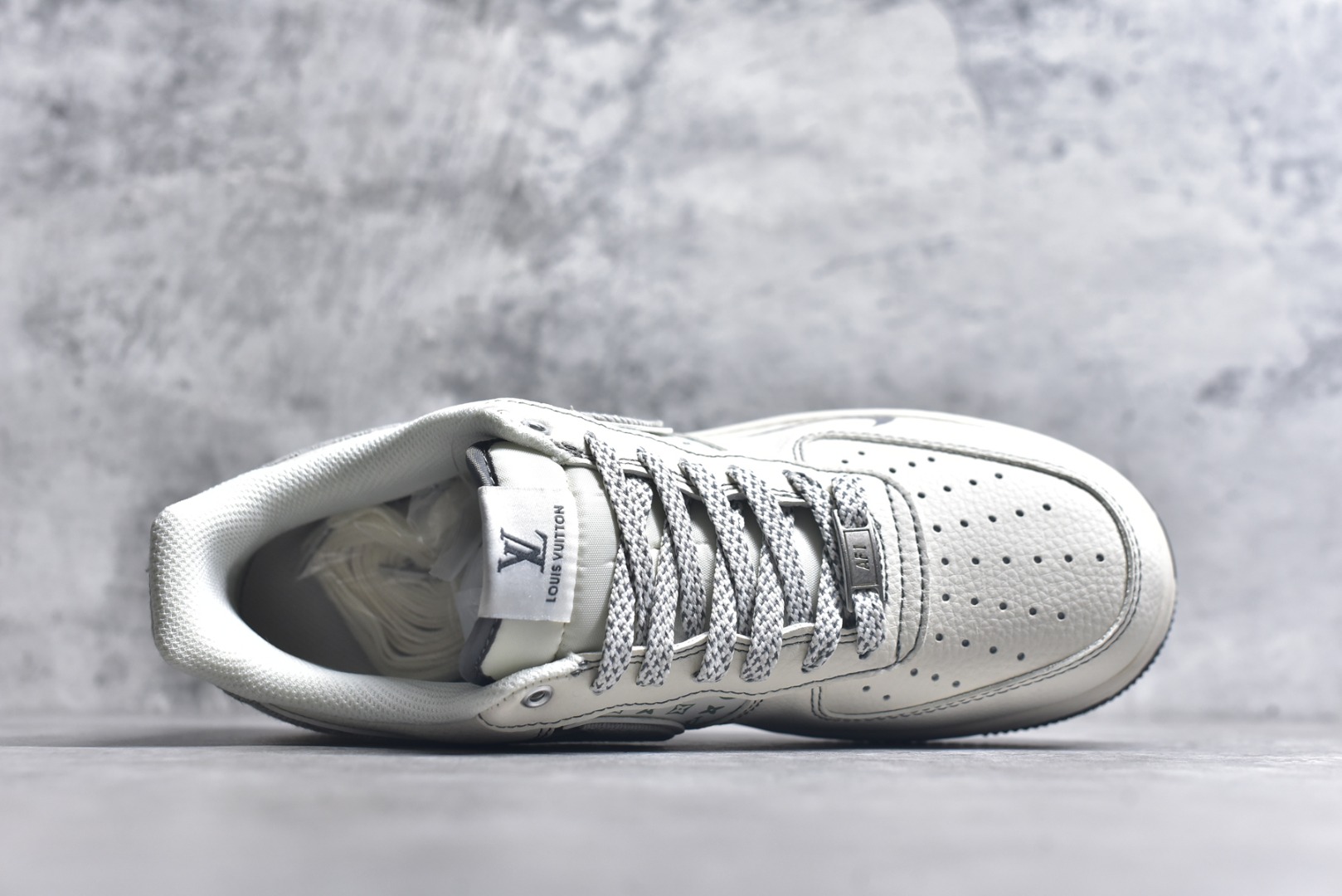 图片[4]-#Nike Air Force 1\’07 Low LV联名 灰布勾灰底 空军一号低帮休闲板鞋 YX5066-346 #原楦头原纸板 原装鞋盒 定制五金配件 内置全掌气垫 原厂鞋底 尺码：36 36.5 37.5 38 38.5 39 40 40.5 41 42 42.5 43 44 44.5 45 9.D4-选品中心