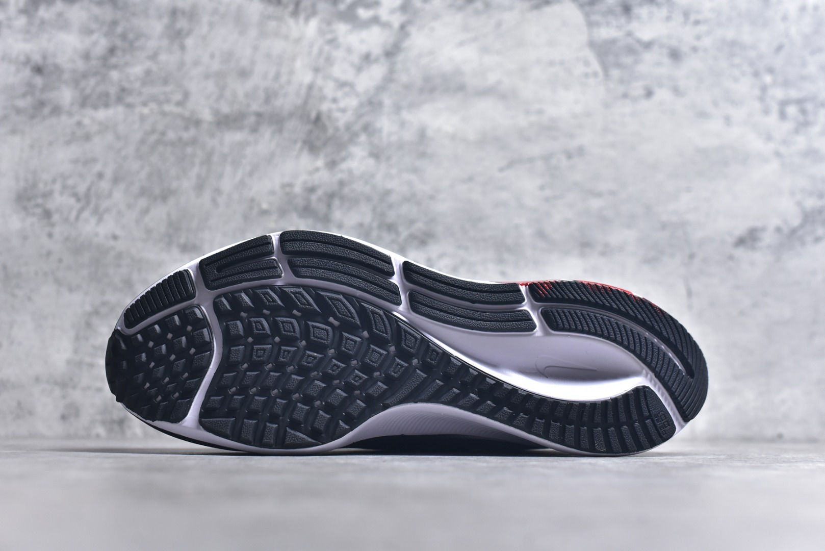 图片[6]-#【定制球鞋]Nike Pegasus 37虐杀原形 手绘潮流 简约 百搭防滑耐磨低帮跑步鞋 《虐杀原形》是一款由Radical Entertainment开发，Activision在2009年6月9日发行的开放式科幻动作冒险游戏 ，灵感来源于同一工作室开发的《绿巨人：终极毁灭》 货号：BQ9647-022 尺码：36 36.5 37.5 38 38.5 39 40 40.5 41 42 42.5 43 44 44.5 45-选品中心