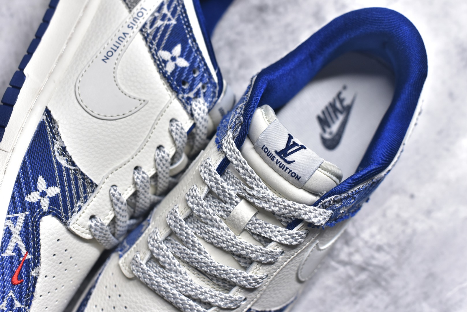 图片[9]-#Nike SB Dunk Low 联名 LV牛仔印花 周年高端定制 低帮休闲板鞋 FC1688-234 #夜光效果 定制鞋盒 大厂纯原品质出货 超高清洁度 皮料切割干净无任何毛边 细节完美 尺码：36 36.5 37.5 38 38.5 39 40 40.5 41 42 42.5 43 44 44.5 45 9.E5-选品中心