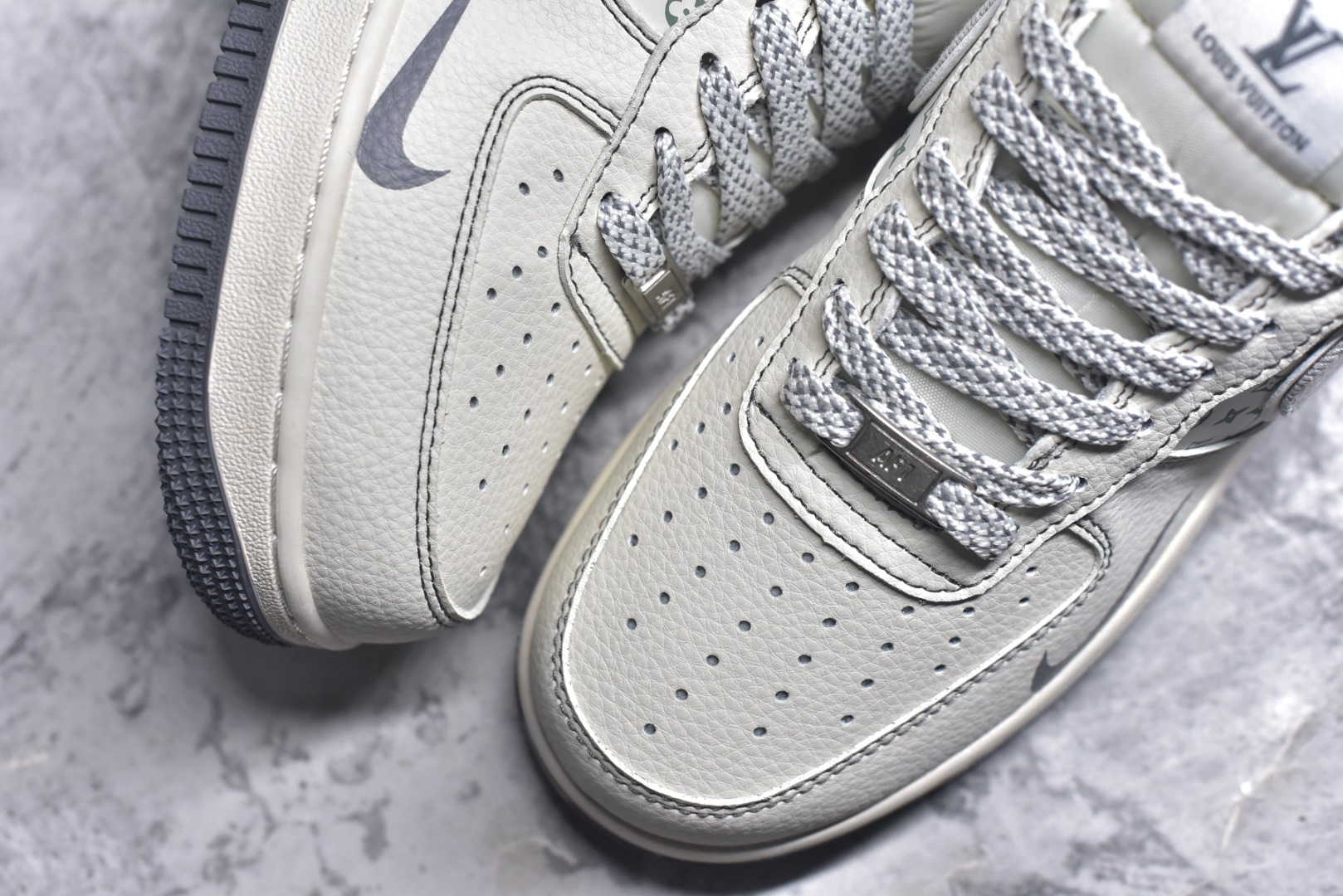 图片[8]-#Nike Air Force 1\’07 Low LV联名 灰布勾灰底 空军一号低帮休闲板鞋 YX5066-346 #原楦头原纸板 原装鞋盒 定制五金配件 内置全掌气垫 原厂鞋底 尺码：36 36.5 37.5 38 38.5 39 40 40.5 41 42 42.5 43 44 44.5 45 9.D4-选品中心