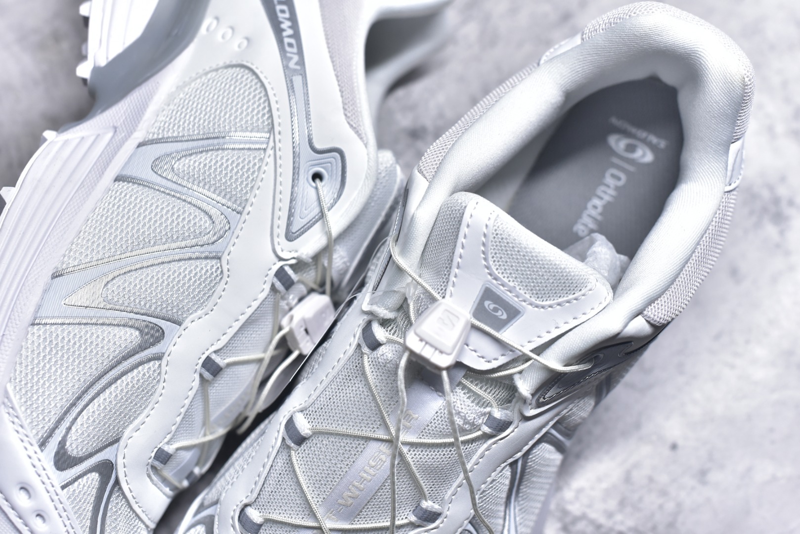 图片[9]-#Salomon 萨洛蒙XT-Whisper 户外 休闲 运动鞋 跑鞋 477619 原版购入开发 做货 Salomon 对 XT-WHISPER 鞋面设计进行了升级，以多种鞋面材质，构造了丰富的鞋面层次，为鞋款增添摩登现代感。鞋款独特的波浪形 Sensifit系统设计勾勒出鞋身的流动感线条，并结合标志性的Quicklace™ 快速系带系统，保障全鞋舒适包裹感。结合 Contagrip® 大底，在保留鞋款功能性的同时多维度诠释城市户外型格 配送专柜精美包装🛍📦 面料 ： 原版定制进口网面+牛皮 内里 ： 原版进口透气网里 鞋底 ： 原版开模防滑橡胶材质 底厚 ：3.5CM 尺码： 36-45-选品中心