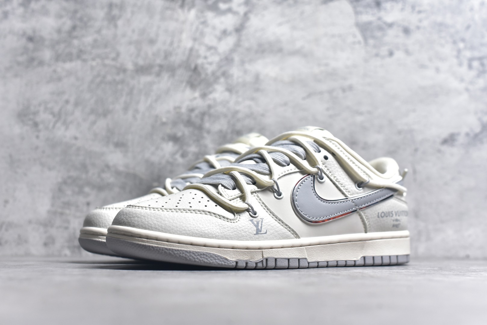 图片[2]-#Nike SB Dunk Low LV联名 绑带灰勾 周年高端定制 低帮休闲板鞋 DM6868-092 #定制鞋盒 大厂纯原品质出货 超高清洁度 皮料切割干净无任何毛边 细节完美 尺码：36 36.5 37.5 38 36.5 39 40 40.5 41 42 42.5 43 44 44.5 45 9.E5-选品中心