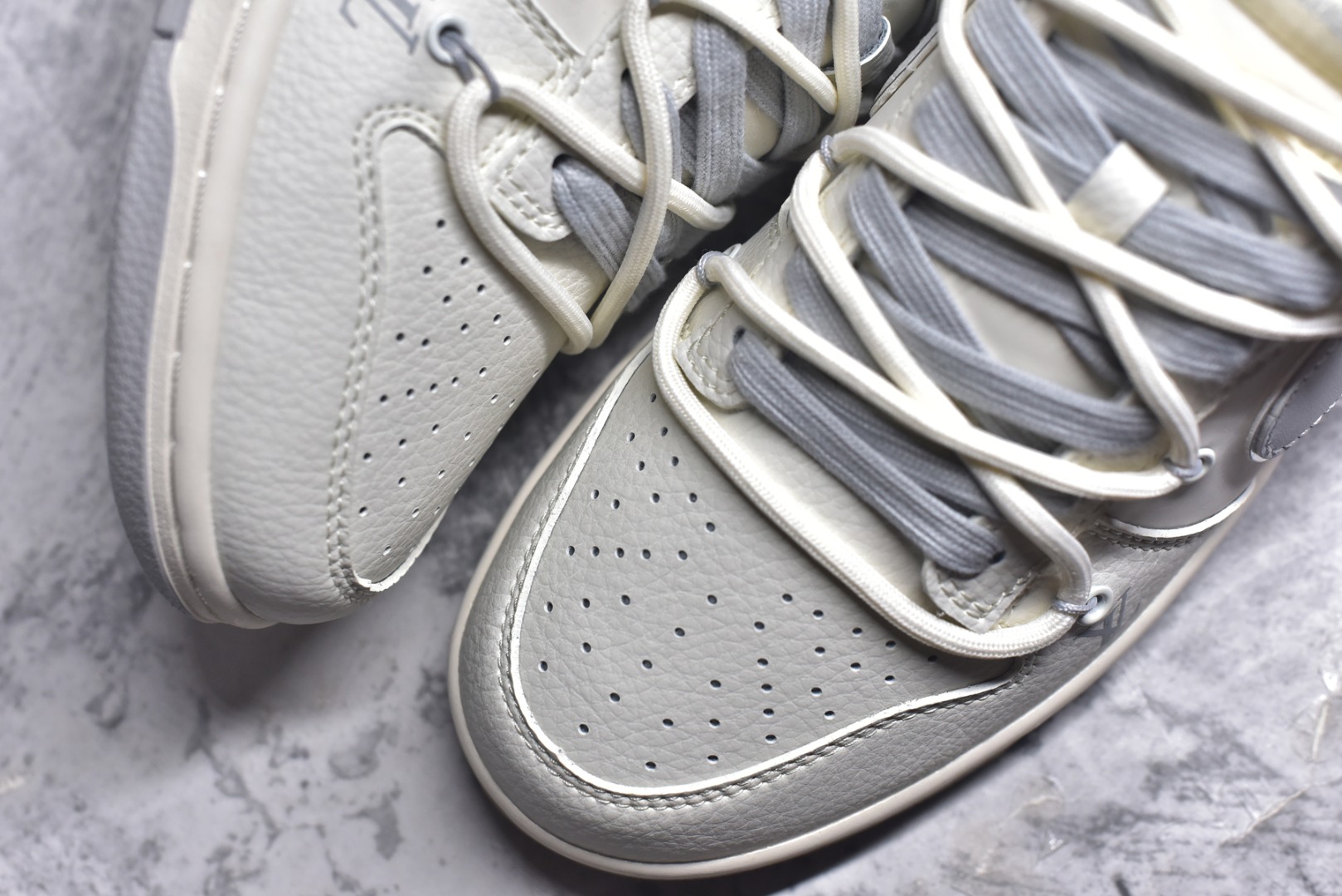 图片[8]-#Nike SB Dunk Low LV联名 绑带灰勾 周年高端定制 低帮休闲板鞋 DM6868-092 #定制鞋盒 大厂纯原品质出货 超高清洁度 皮料切割干净无任何毛边 细节完美 尺码：36 36.5 37.5 38 36.5 39 40 40.5 41 42 42.5 43 44 44.5 45 9.E5-选品中心