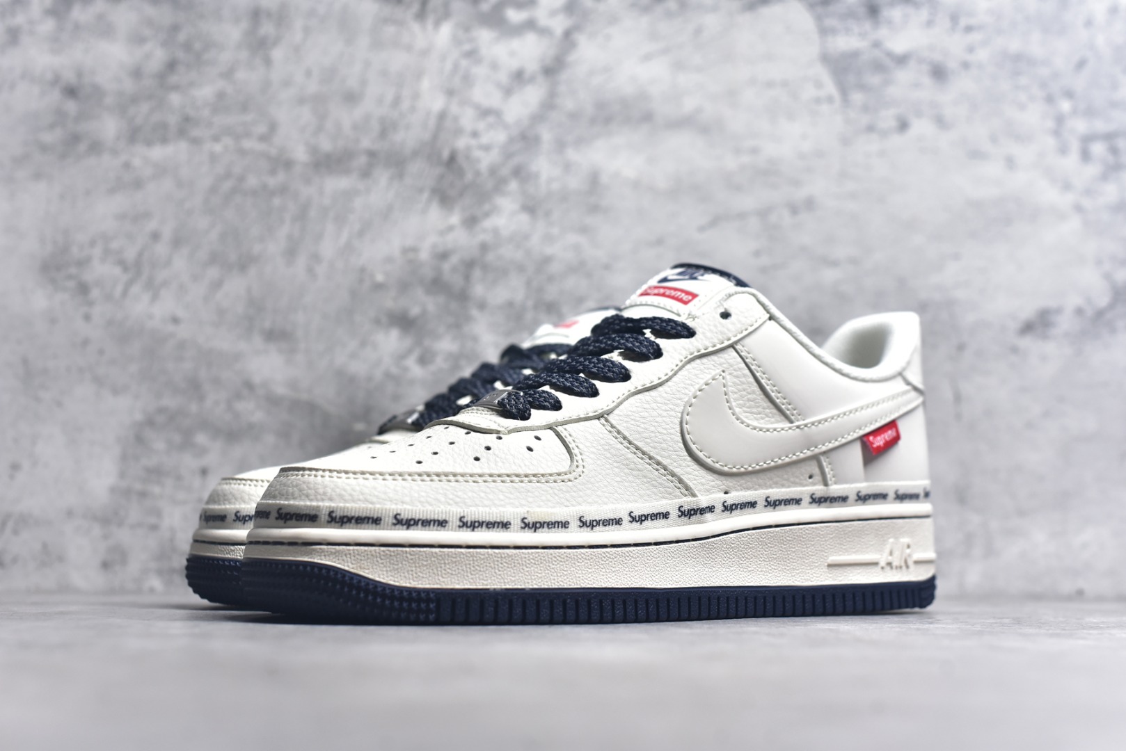 图片[2]-#NIke Air Force 1\’07 Low Supreme联名 米蓝弹幕 空军一号低帮休闲板鞋 XX3168-203 #原楦头原纸板 原装鞋盒 定制五金配件 内置全掌气垫 原厂鞋底 尺码：36 36.5 37.5 38 38.5 39 40 40.5 41 42 42.5 43 44 44.5 45 9.D4-选品中心
