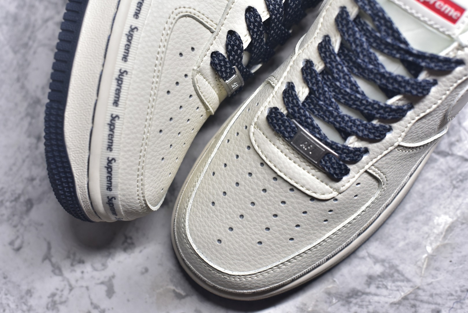 图片[8]-#NIke Air Force 1\’07 Low Supreme联名 米蓝弹幕 空军一号低帮休闲板鞋 XX3168-203 #原楦头原纸板 原装鞋盒 定制五金配件 内置全掌气垫 原厂鞋底 尺码：36 36.5 37.5 38 38.5 39 40 40.5 41 42 42.5 43 44 44.5 45 9.D4-选品中心