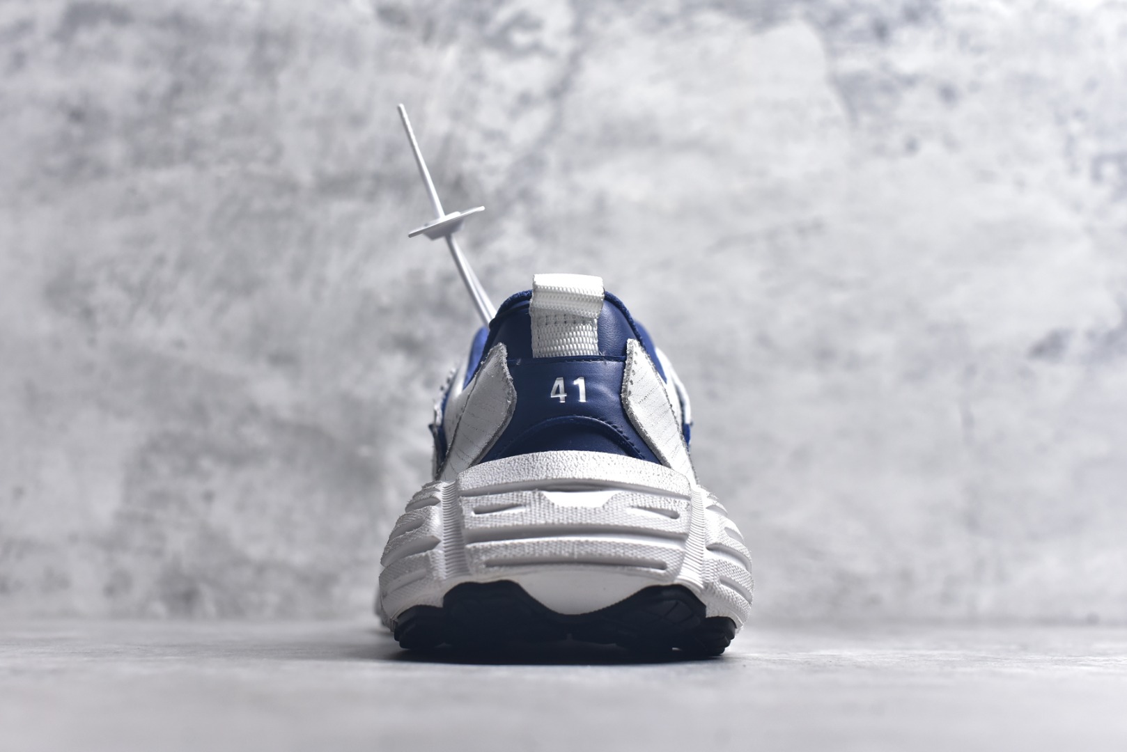 图片[5]-#Balenciaga巴黎世家16代 多重QC质检 纯原版本 胶水把控整洁度追求极致完美 超越公司货的品控标准 实实在在的免检产品 原盒原配 正确字体电绣 粗细、位置、大小正确 侧边TPU 透气孔匹配意产原版 正确分离大底 TPU软底 原版一致大底LOGO 立体感十足 货号：825418 WDTS40901633 尺码：35 36 37 38 39 40 41 42 43 44 45-选品中心